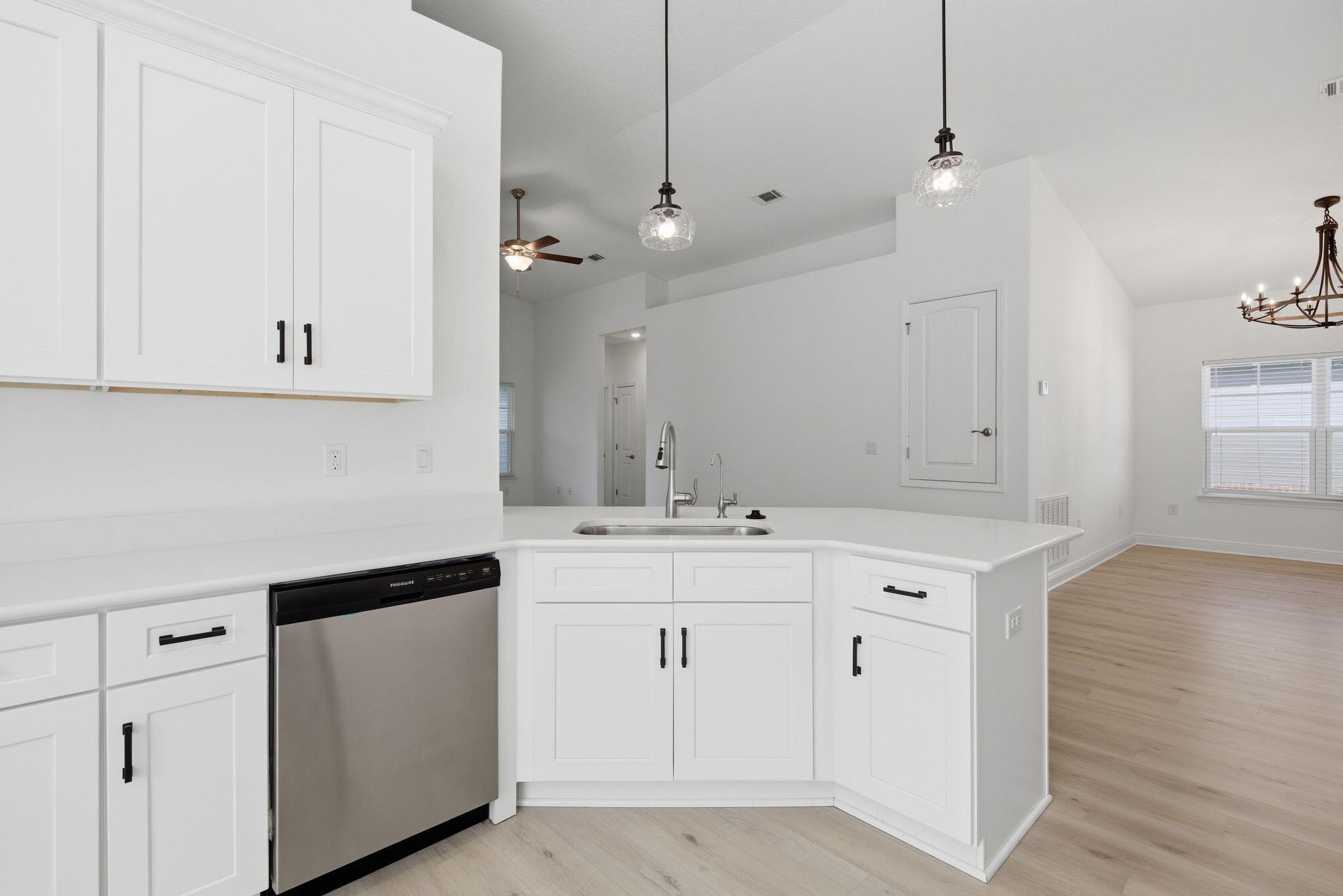 THE BLUFFS AT LAFAYETTE - Residential