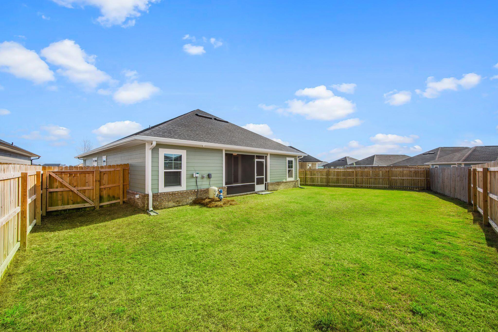 THE BLUFFS AT LAFAYETTE - Residential