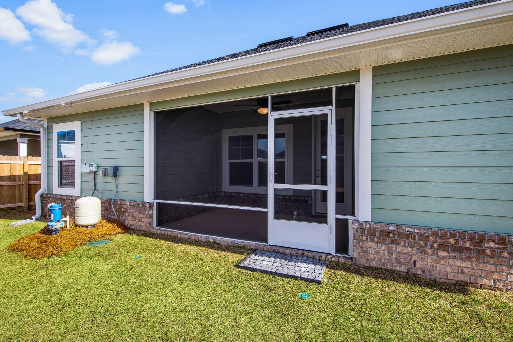 THE BLUFFS AT LAFAYETTE - Residential