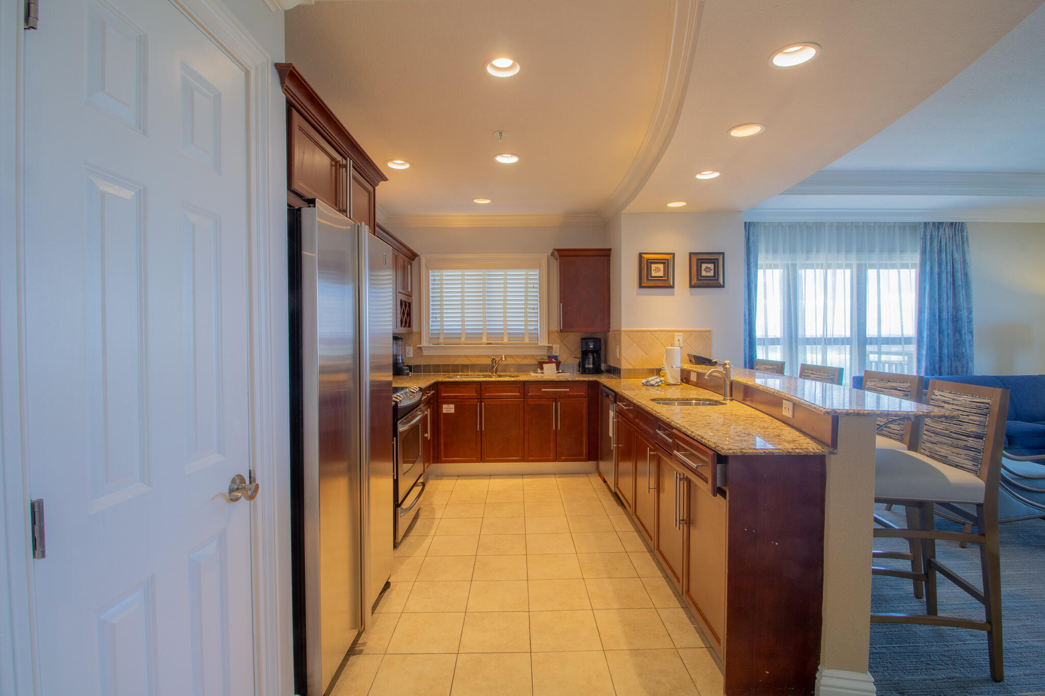 EMERALD GRANDE - Residential