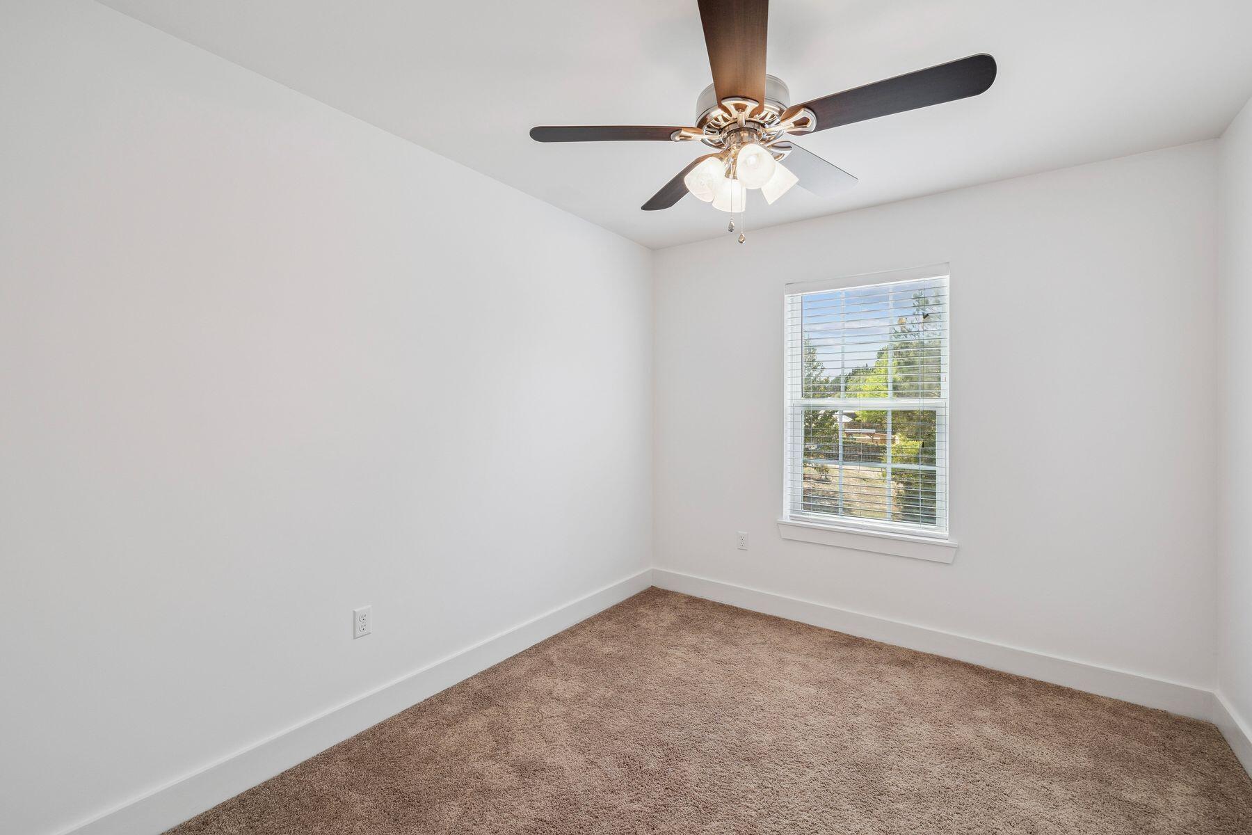 EAGLE BAY - Residential