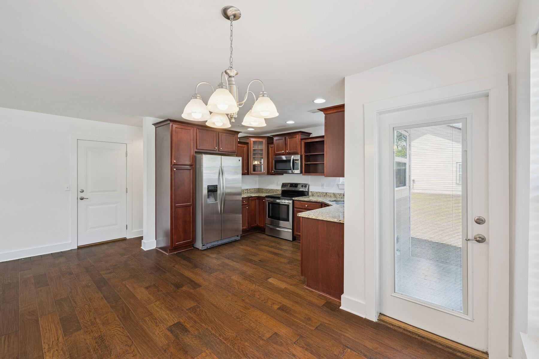 EAGLE BAY - Residential