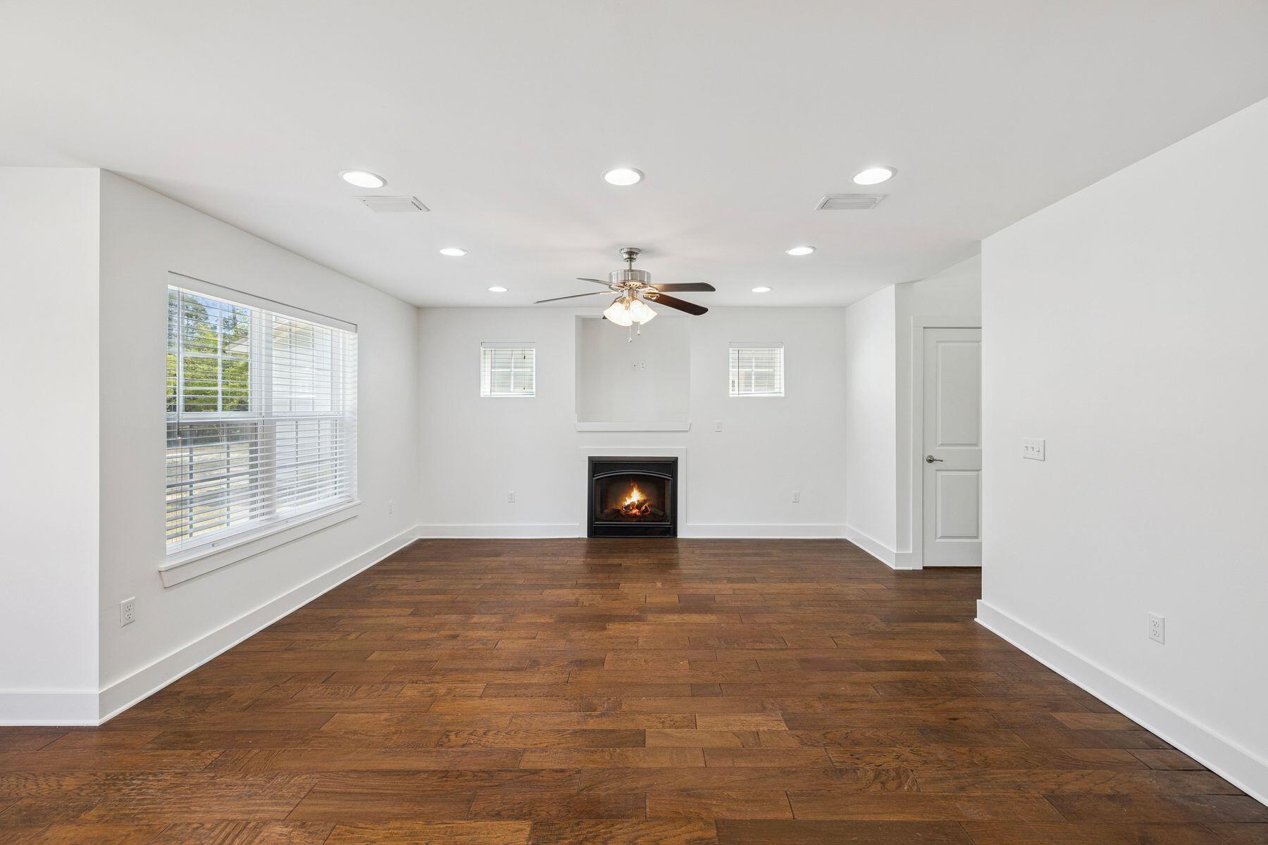 EAGLE BAY - Residential