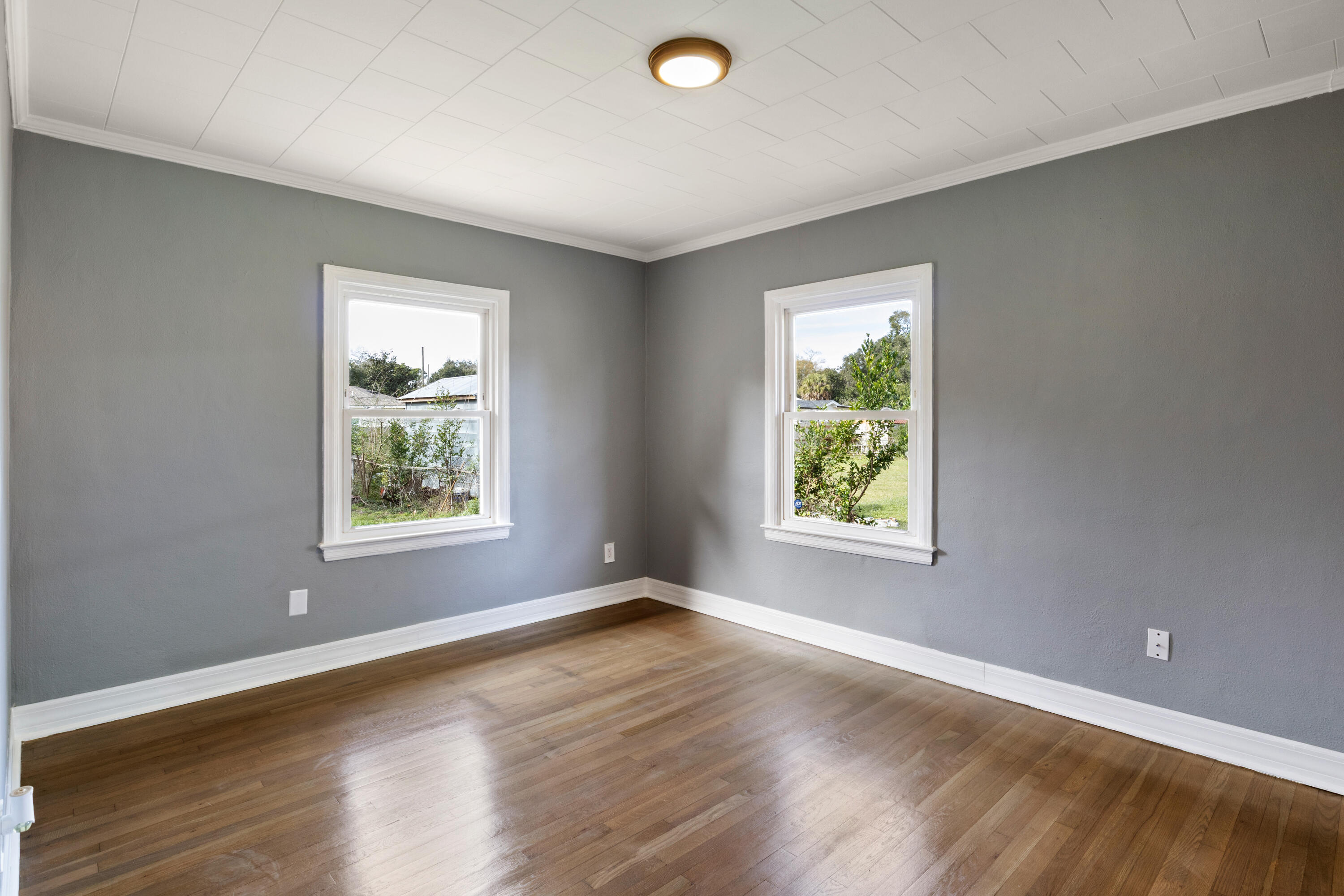 WARRINGTON COURT - Residential