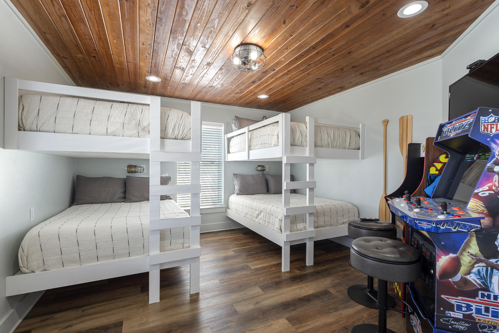 FRANGISTA BEACH 2ND ADDN - Residential