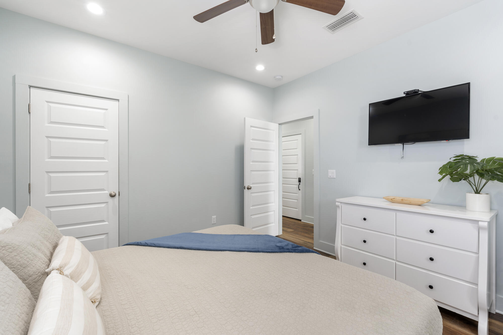 FRANGISTA BEACH 2ND ADDN - Residential