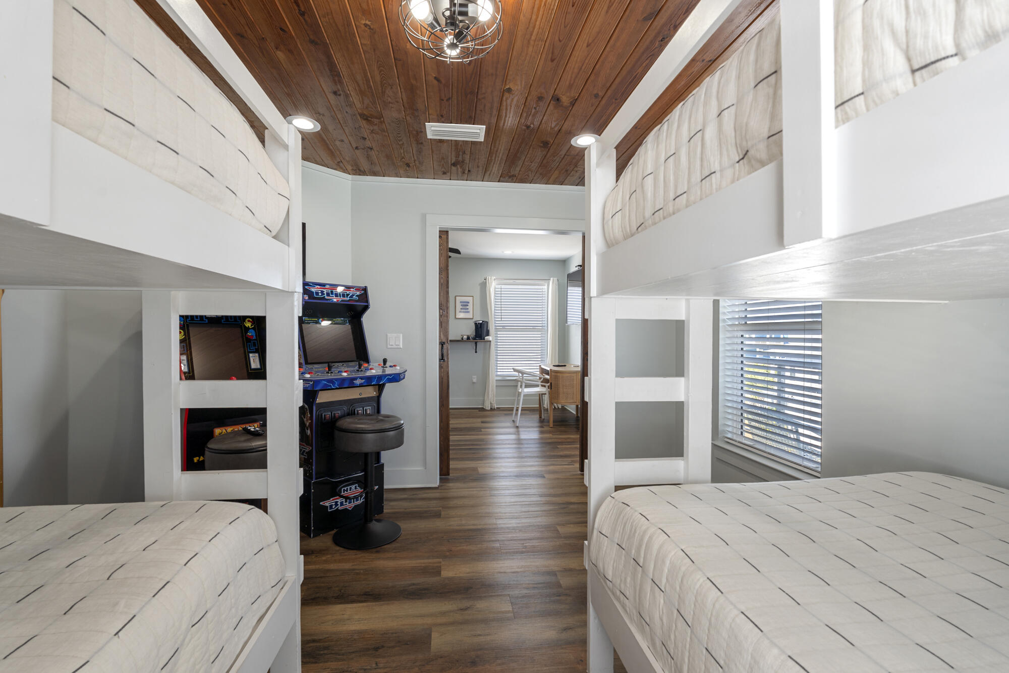 FRANGISTA BEACH 2ND ADDN - Residential