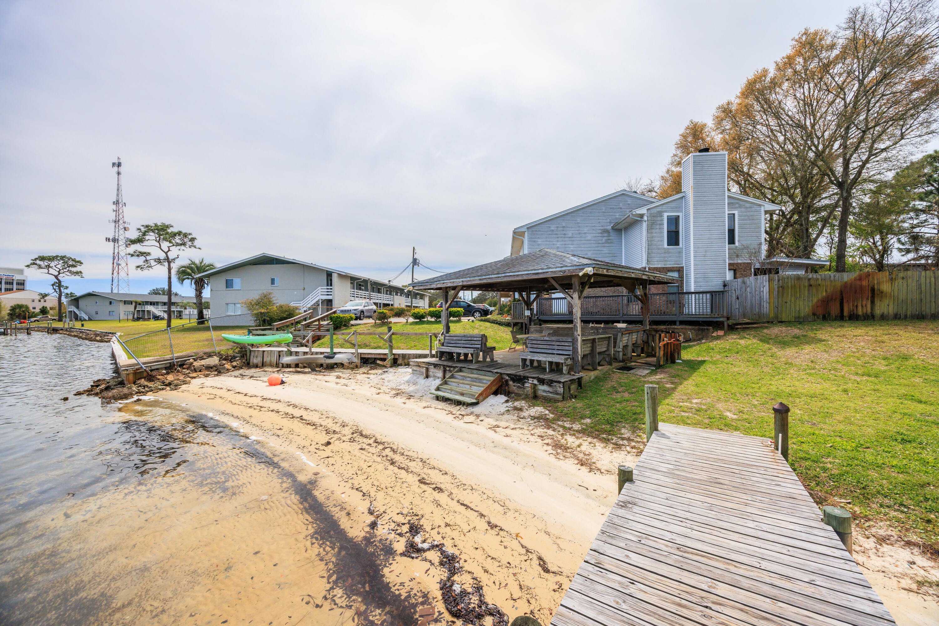 HARBOR T/H - Residential