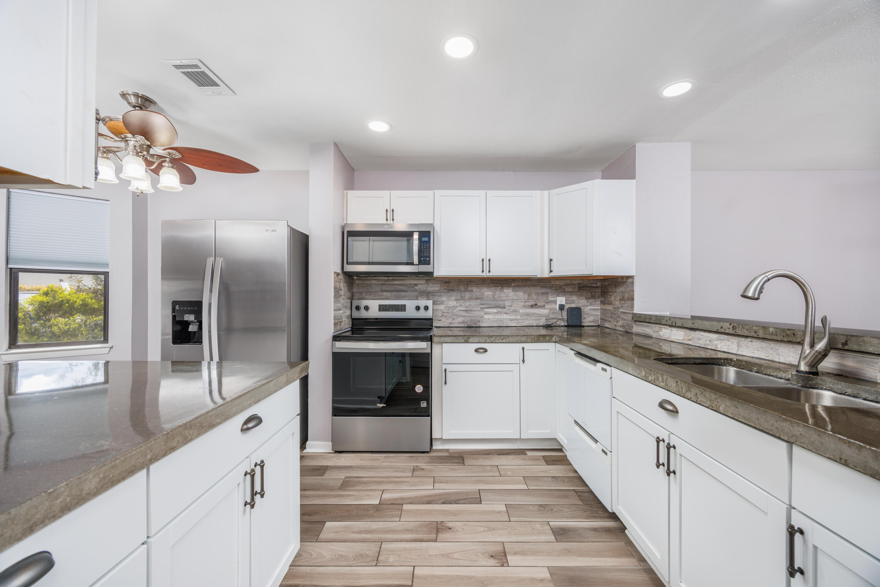 HARBOR T/H - Residential