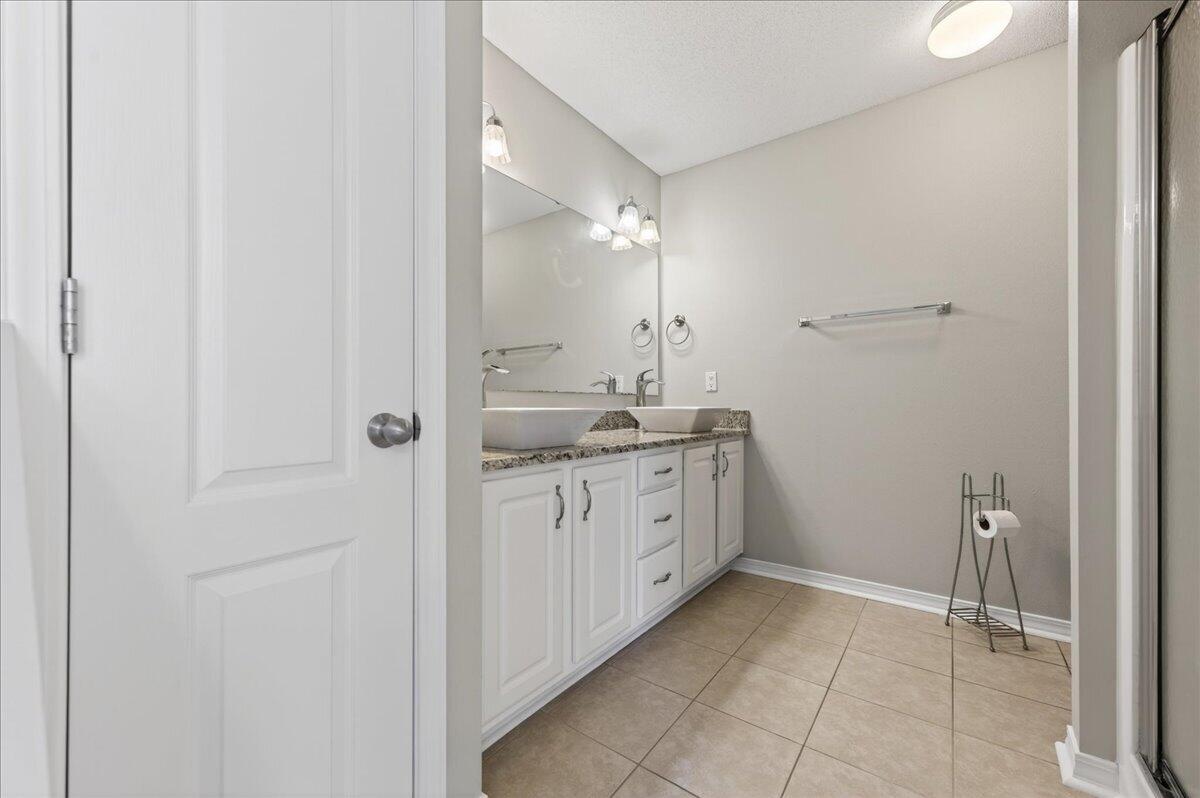 SHADOW LAKES - Residential