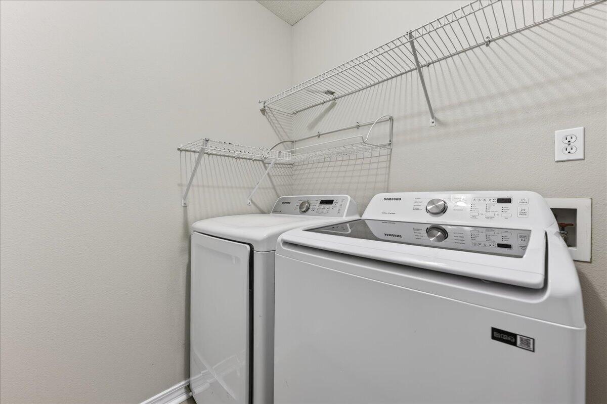 SHADOW LAKES - Residential