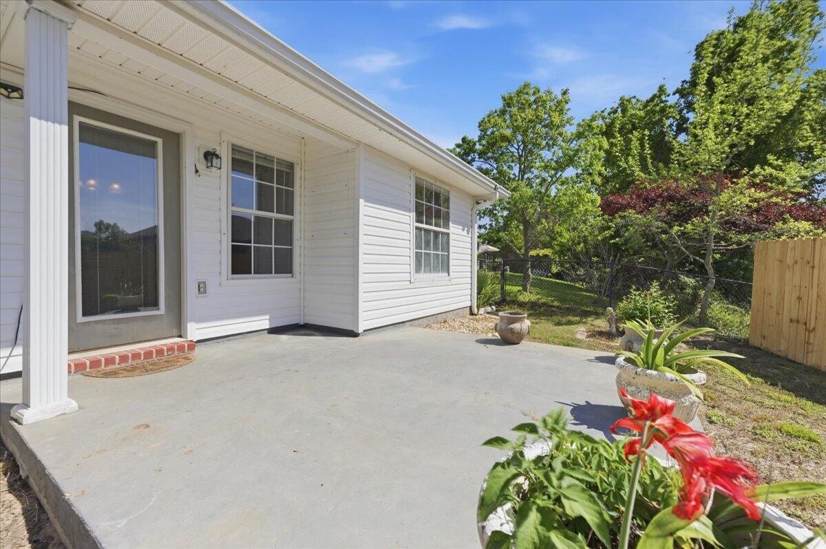 SHADOW LAKES - Residential