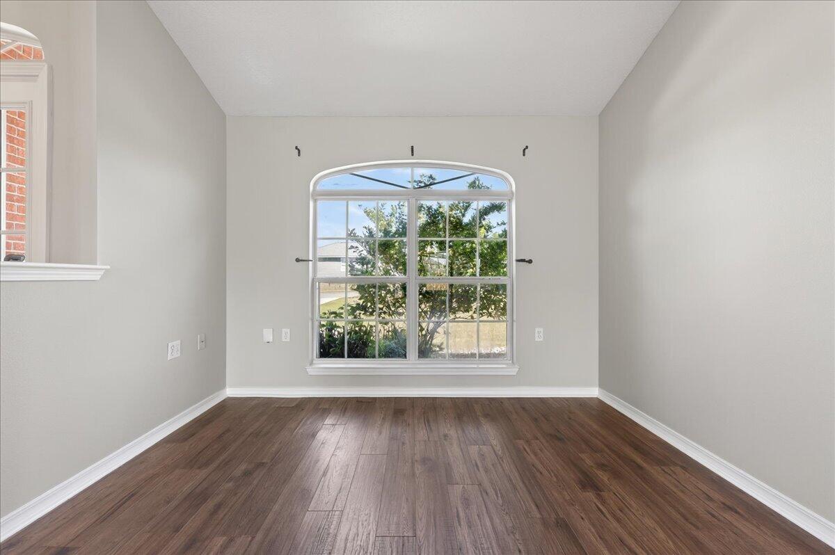 SHADOW LAKES - Residential