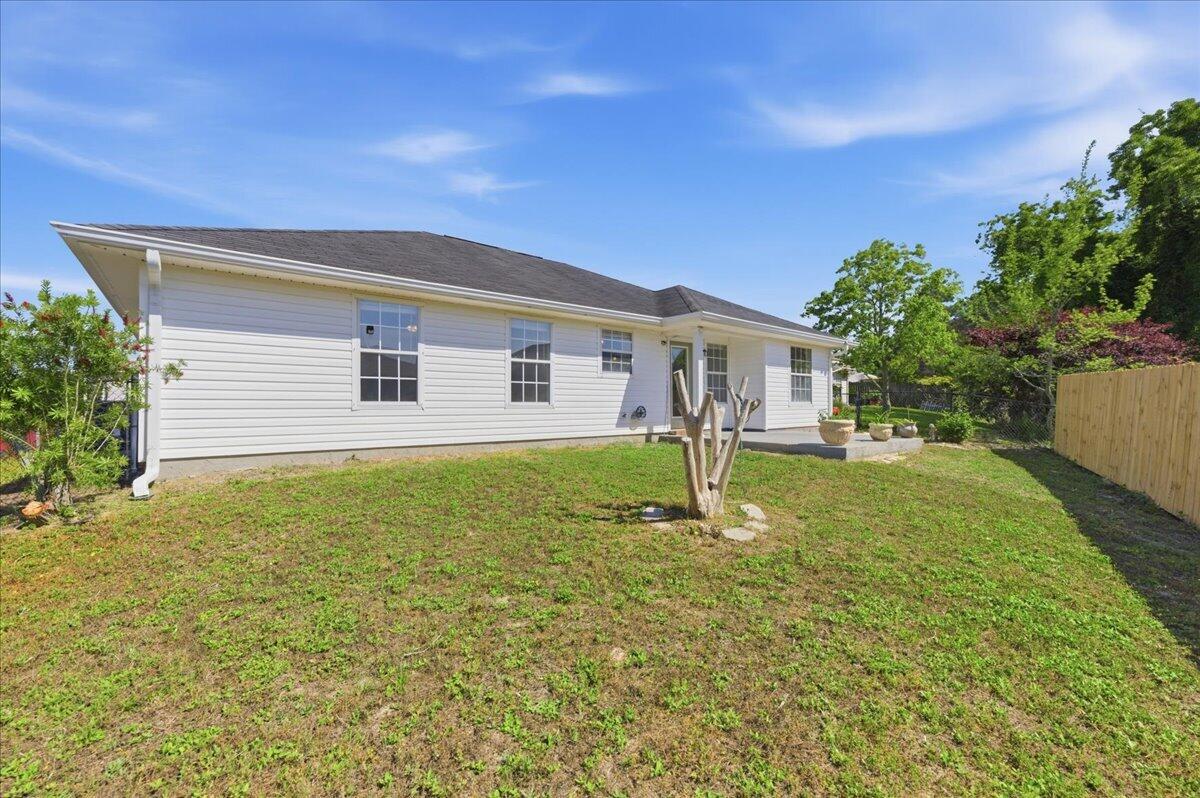 SHADOW LAKES - Residential