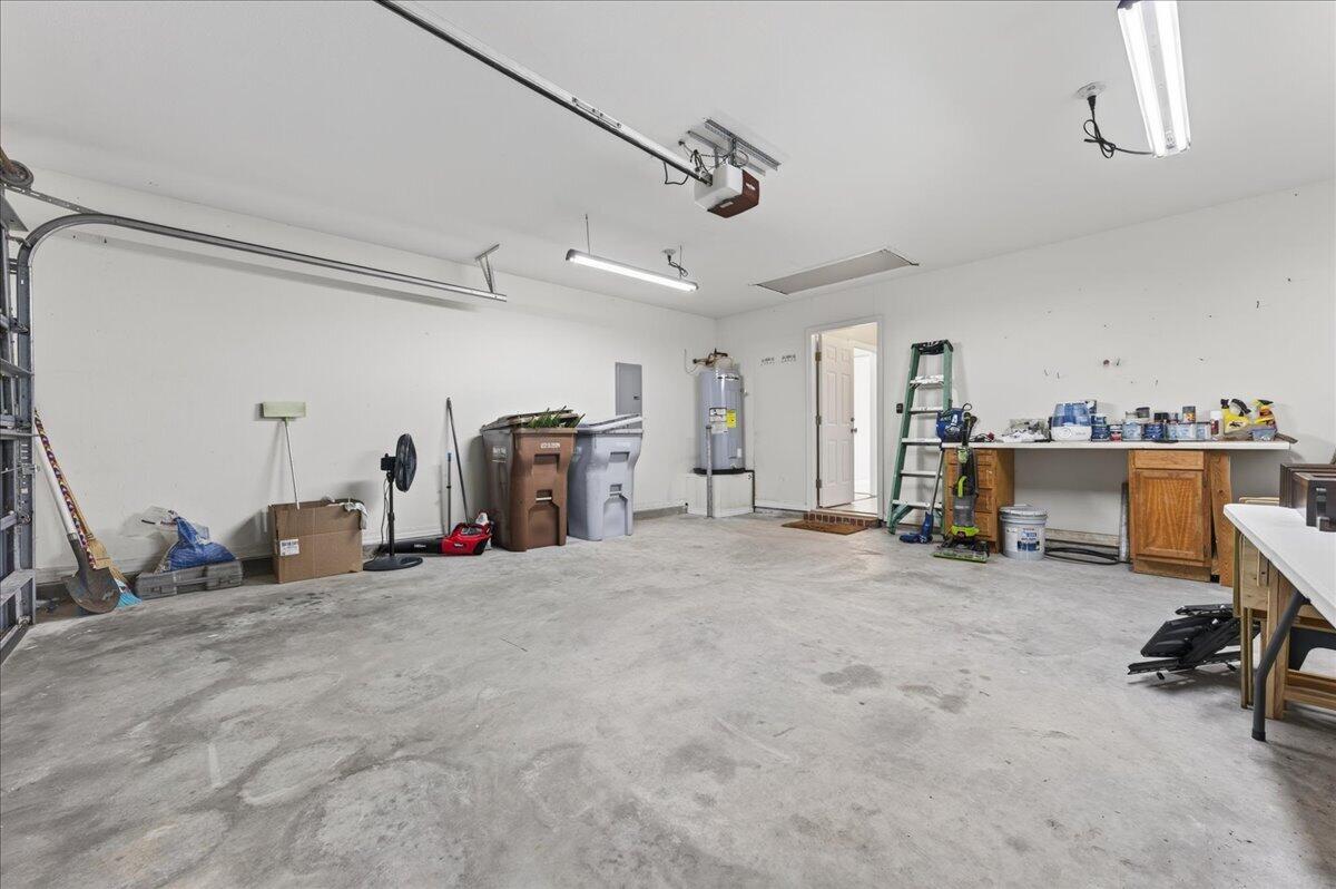 SHADOW LAKES - Residential