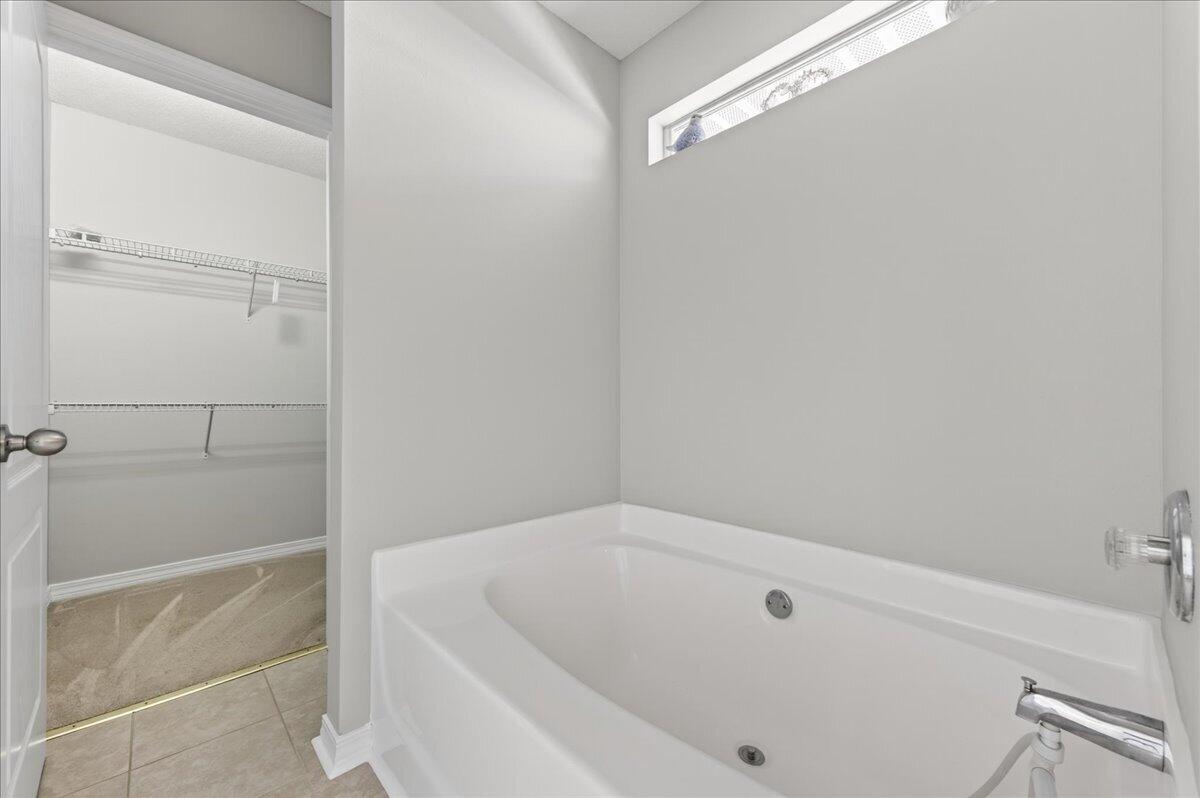 SHADOW LAKES - Residential