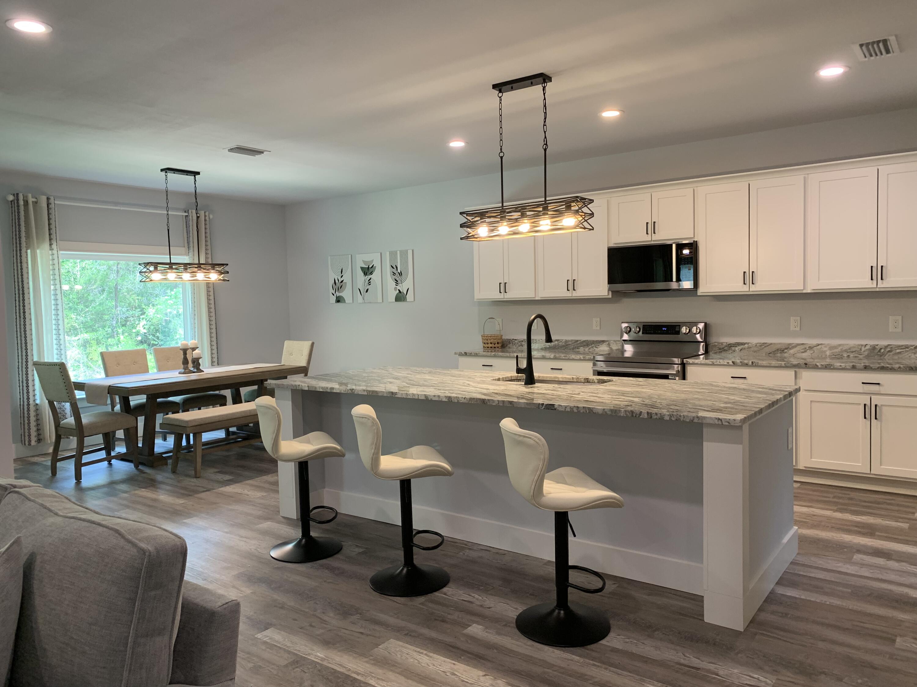 LAGRANGE LANDING - Residential