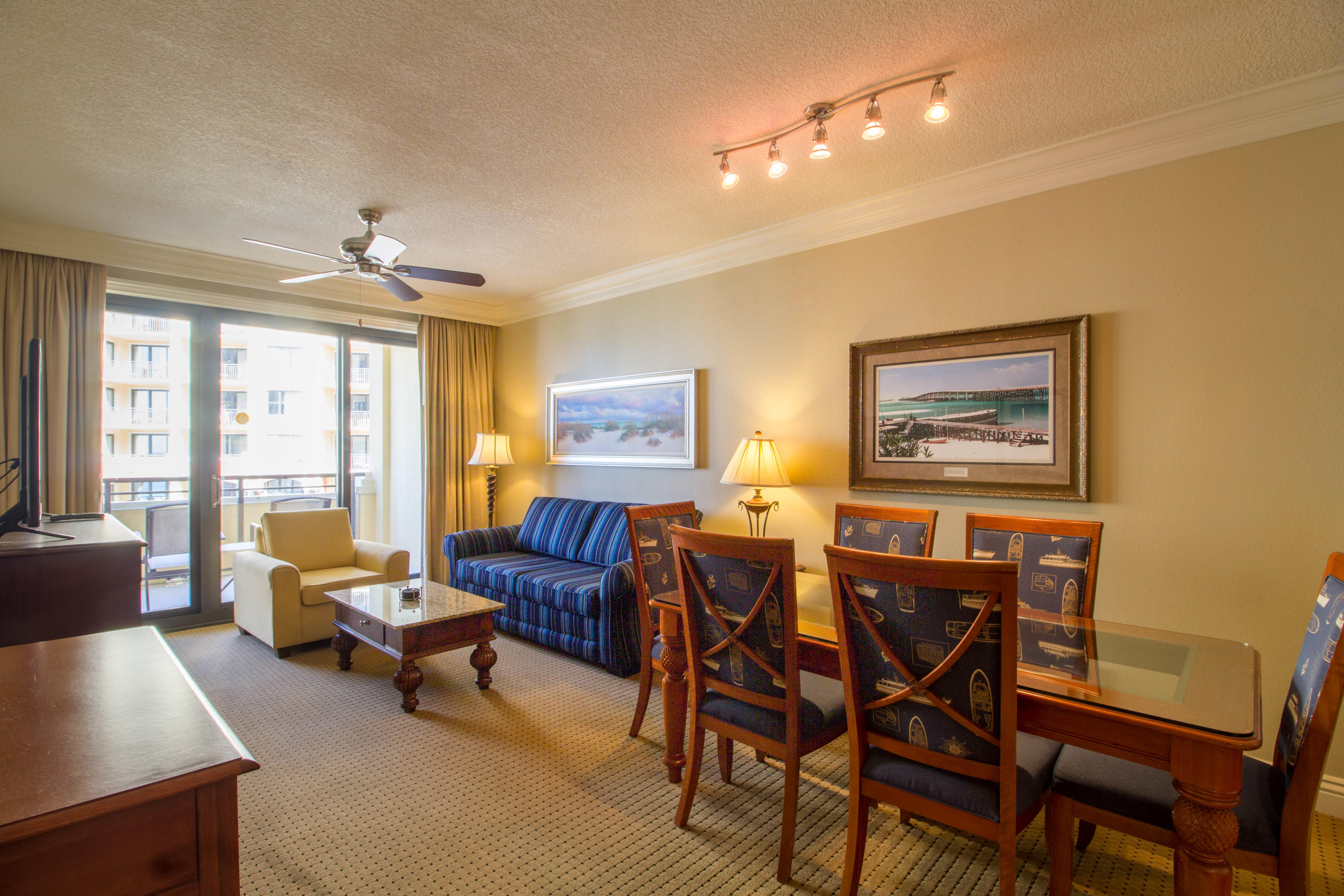 EMERALD GRANDE - Residential