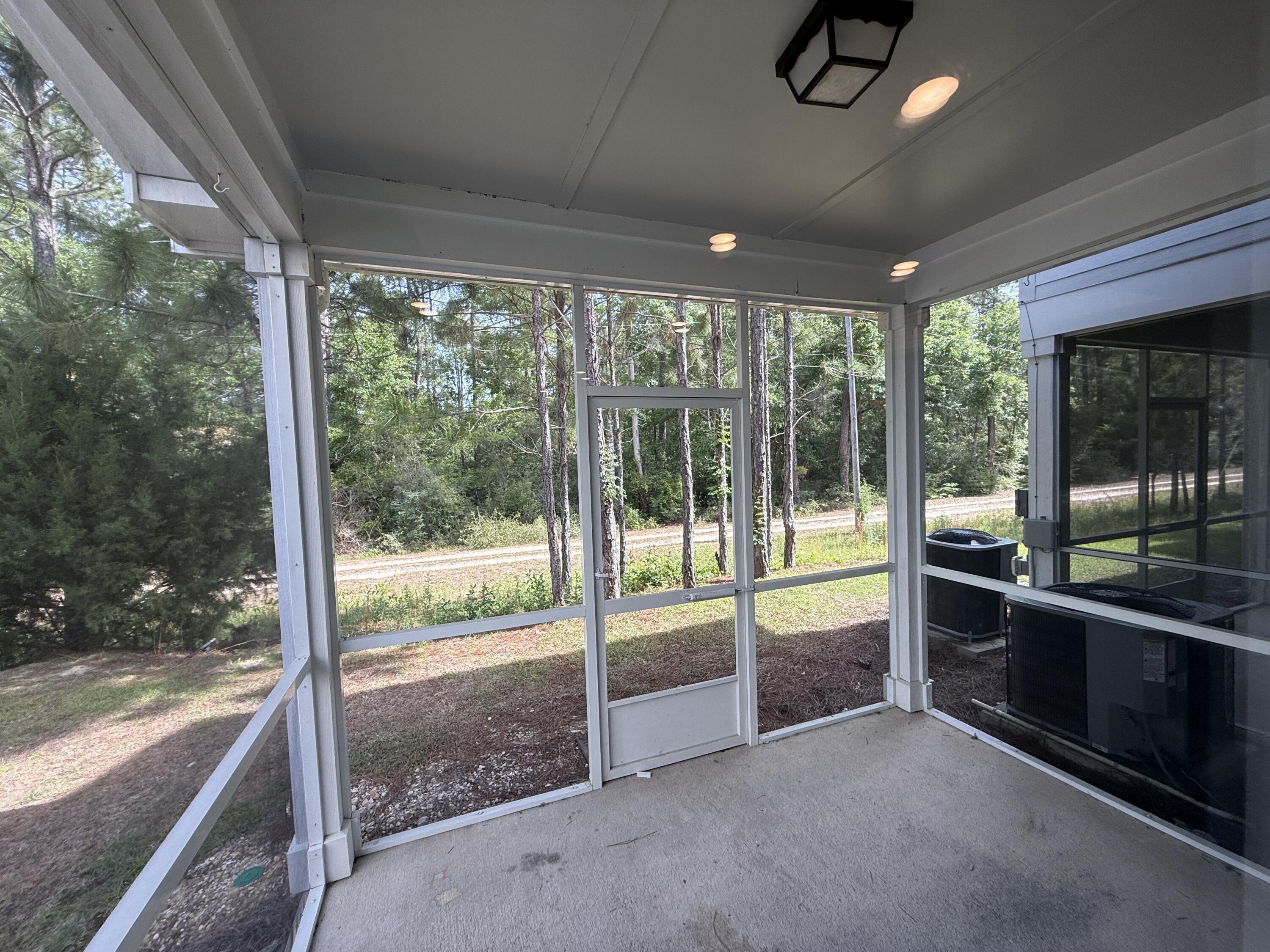 VERANDAS AT FREEPORT - Residential Lease