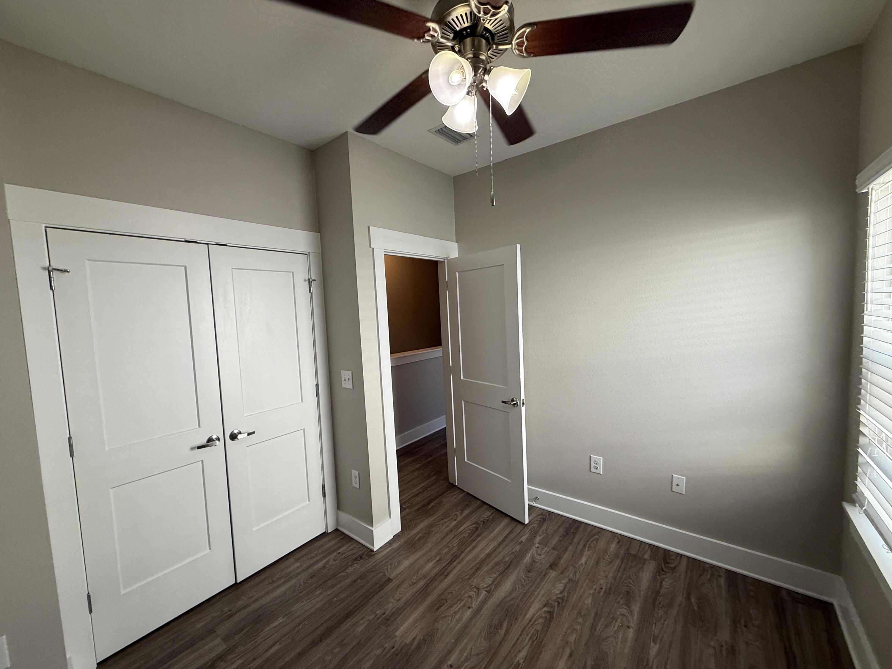 VERANDAS AT FREEPORT - Residential Lease