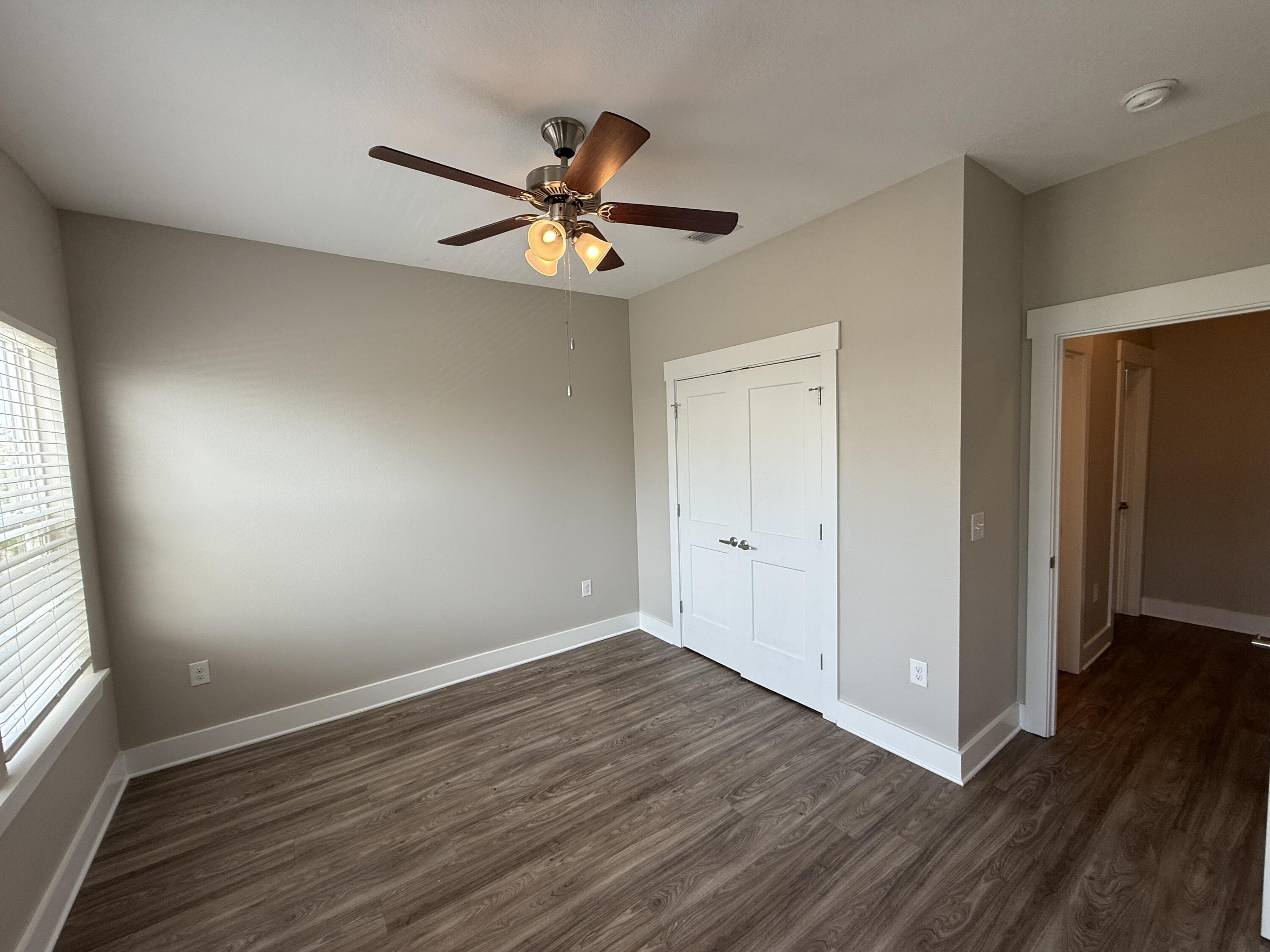 VERANDAS AT FREEPORT - Residential Lease