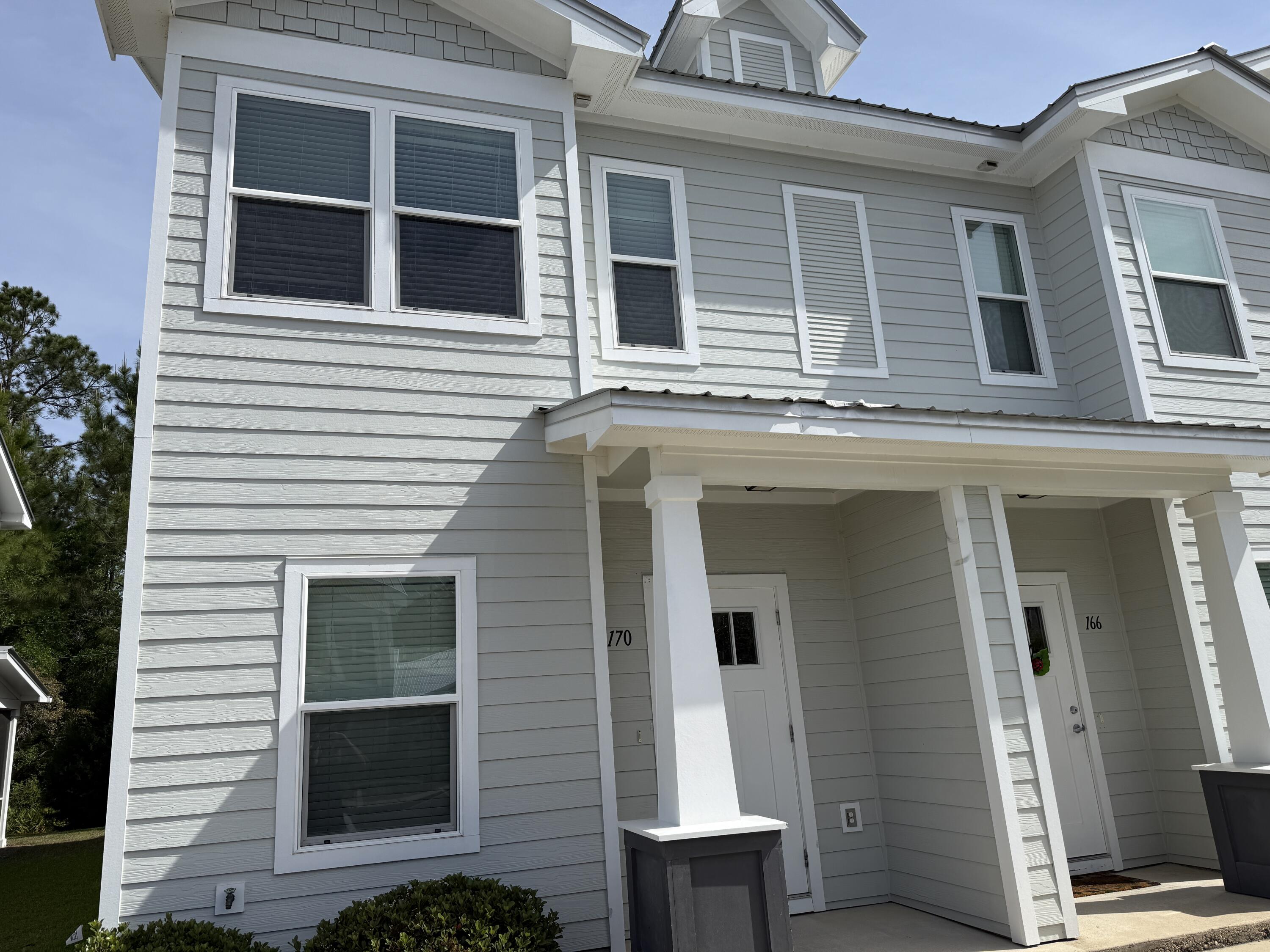 VERANDAS AT FREEPORT - Residential Lease