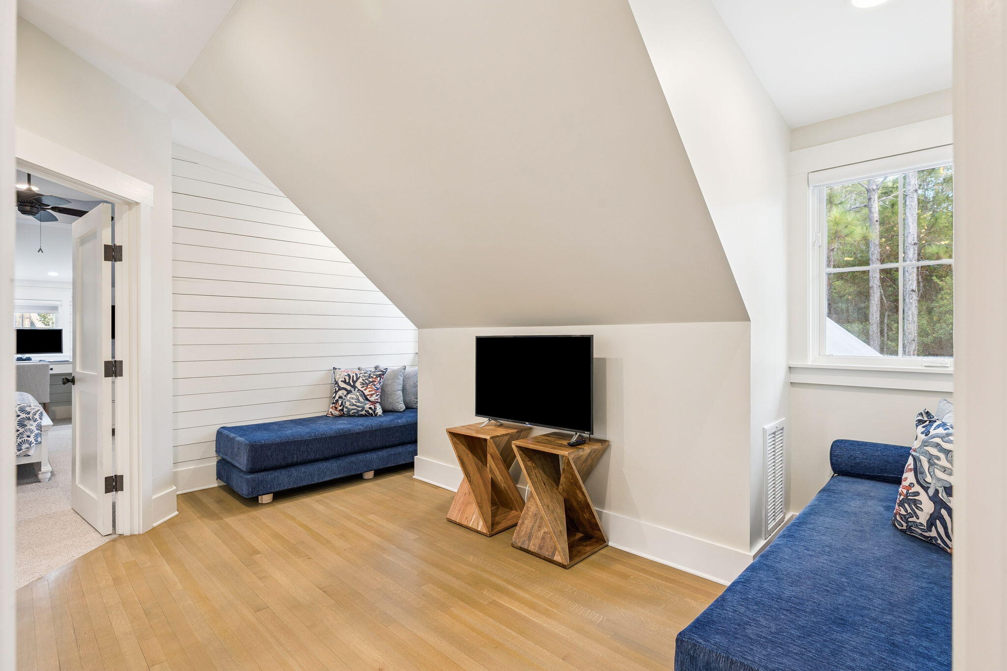 WATERCOLOR - Residential