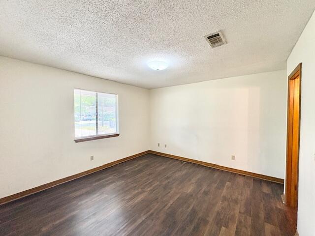 VALPARAISO PINECREST 6 - Residential Lease