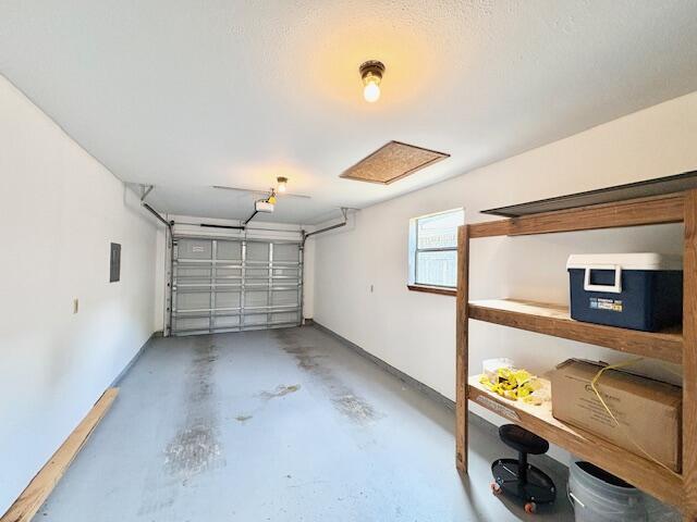 VALPARAISO PINECREST 6 - Residential Lease