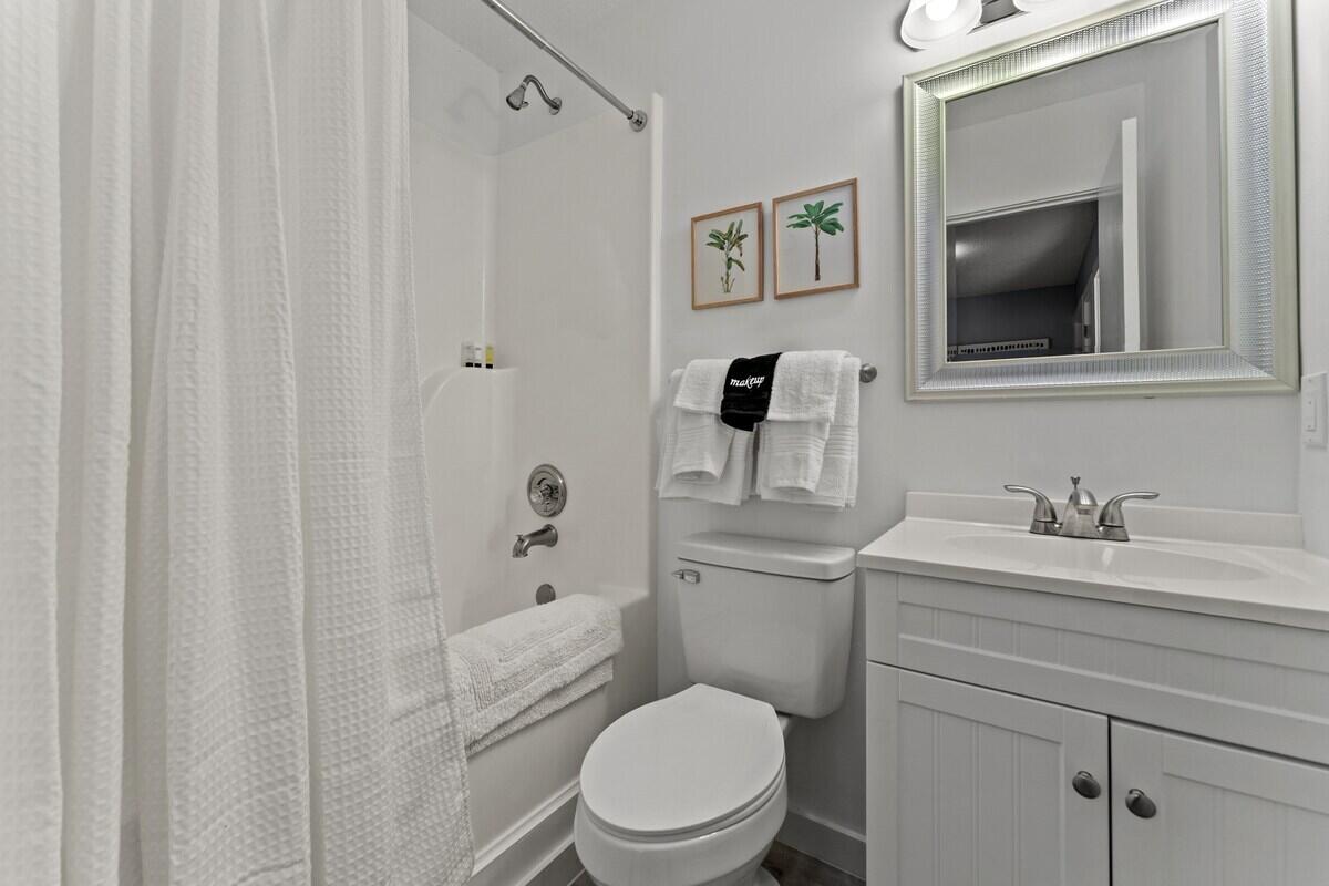 HOLIDAY BEACH - Residential