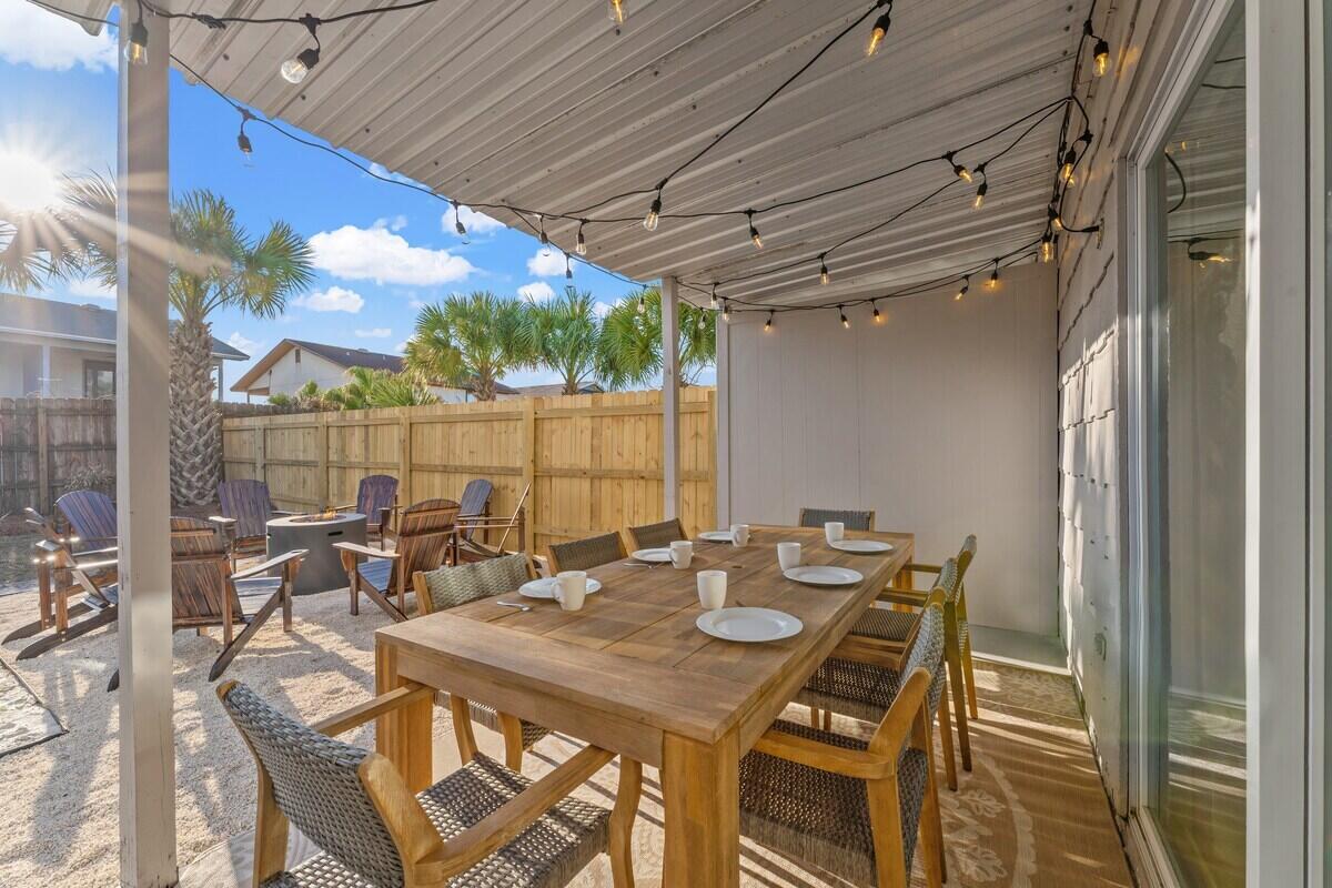 HOLIDAY BEACH - Residential