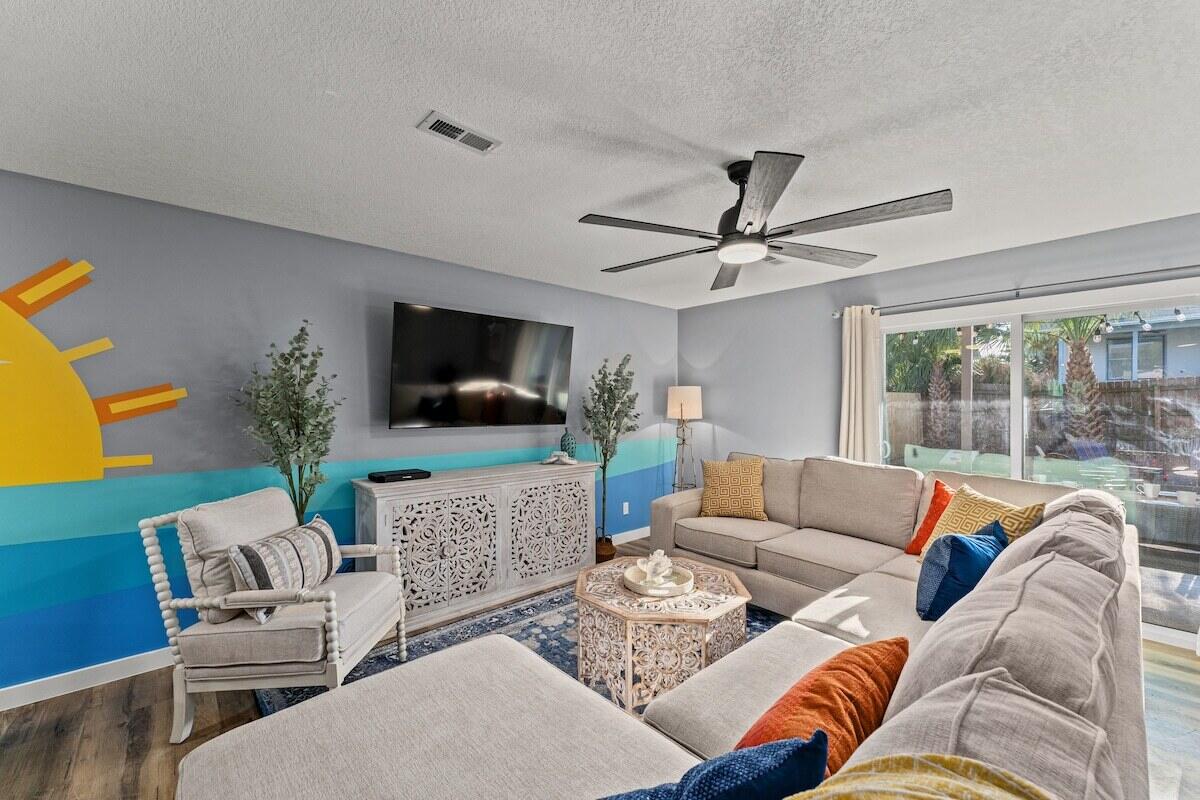 HOLIDAY BEACH - Residential