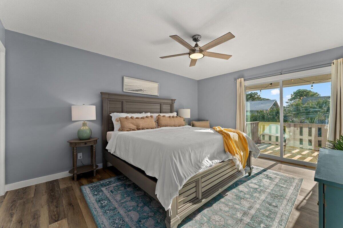 HOLIDAY BEACH - Residential