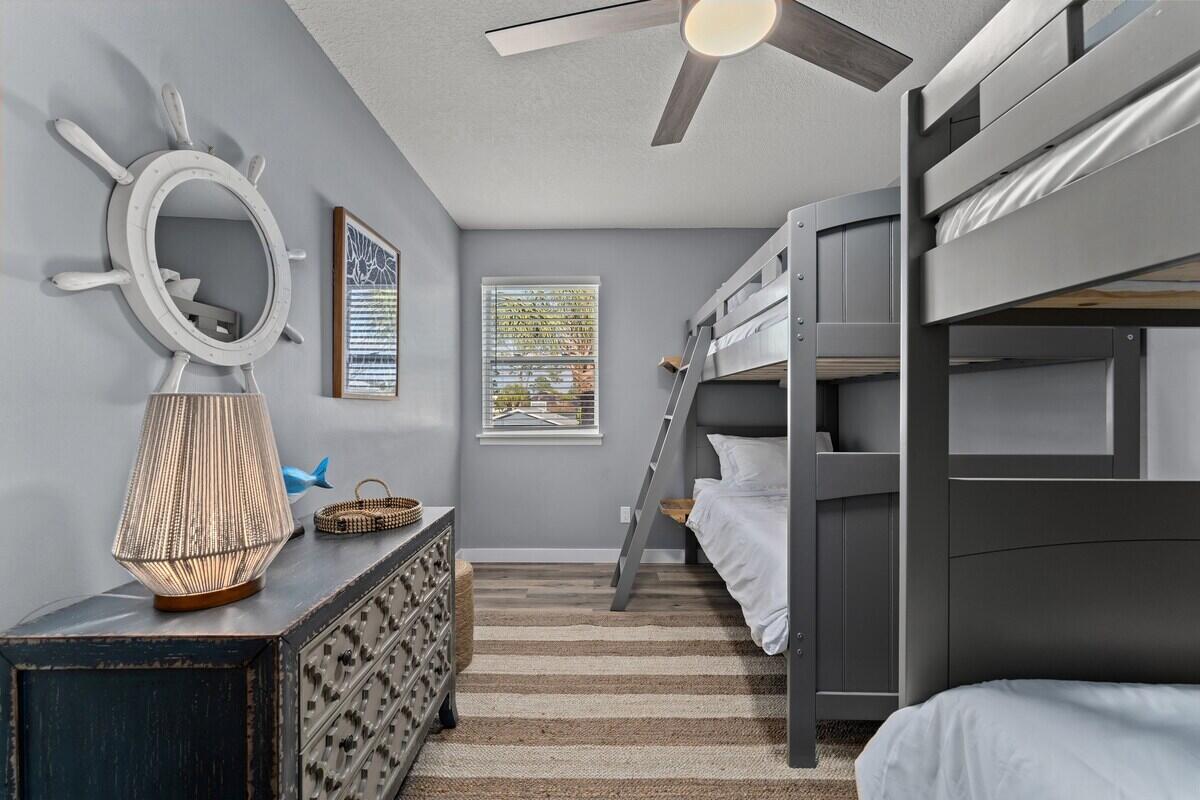 HOLIDAY BEACH - Residential