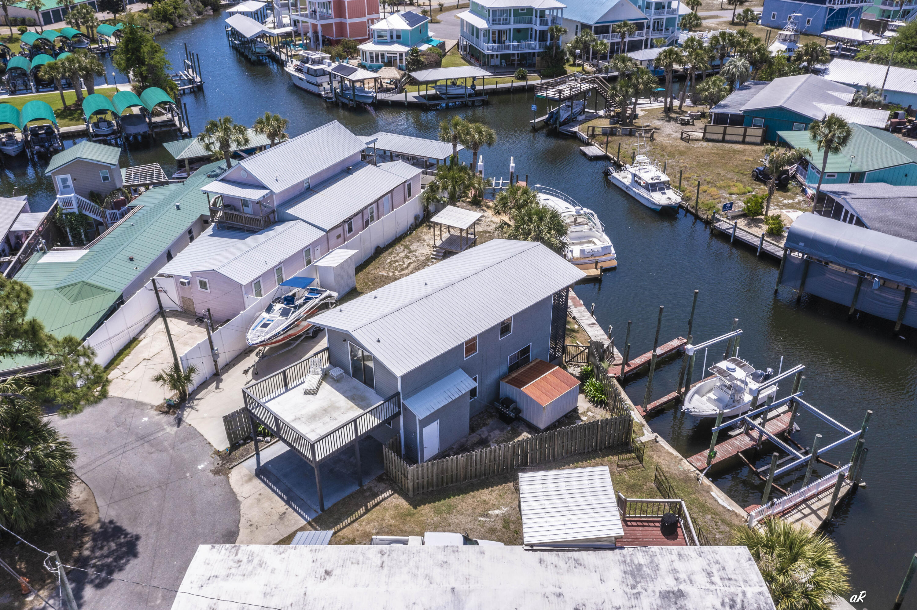 BAYSIDE PARK UNIT 1 - Residential