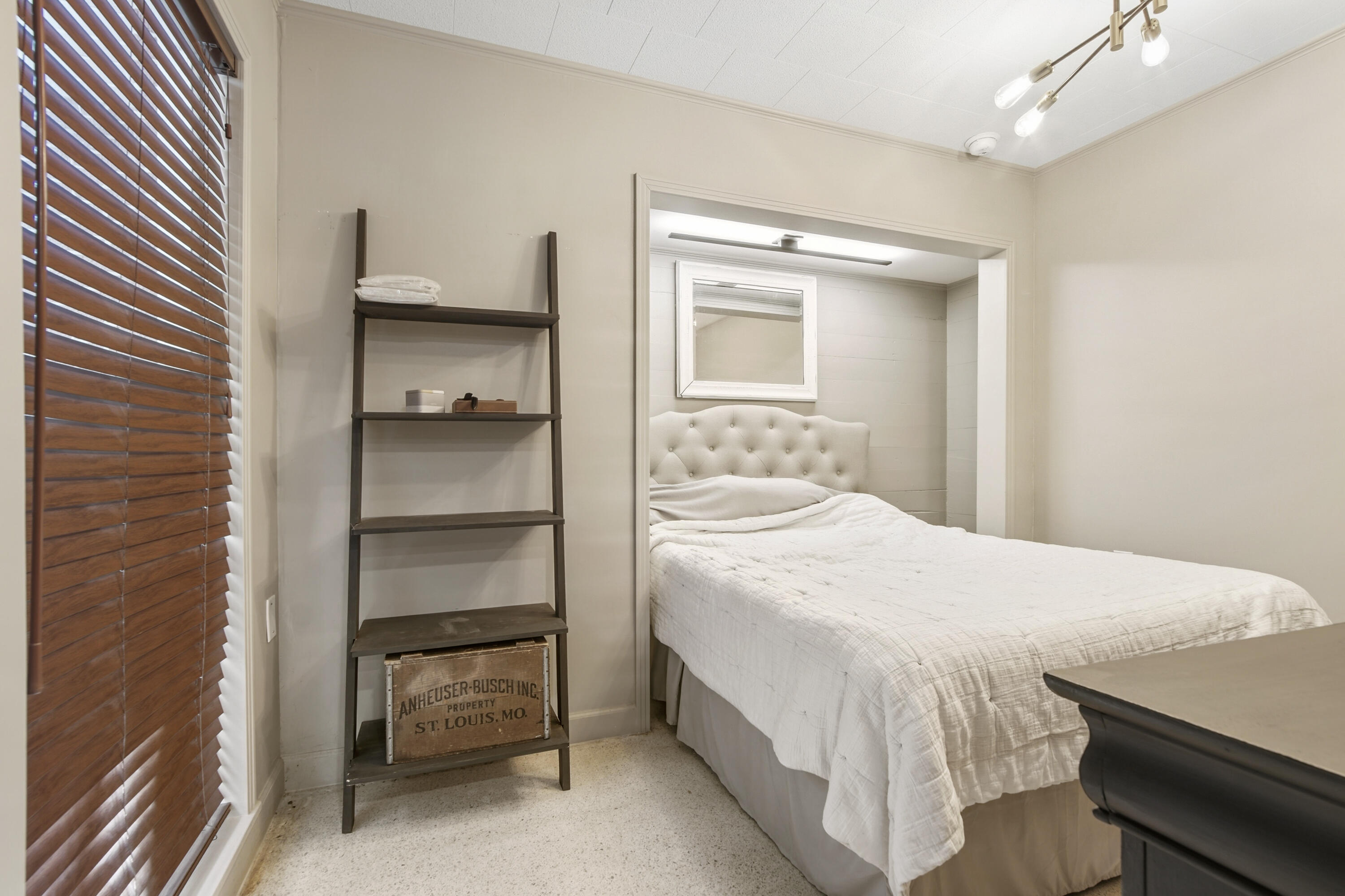 TOWN OF DEFUNIAK - Residential Lease