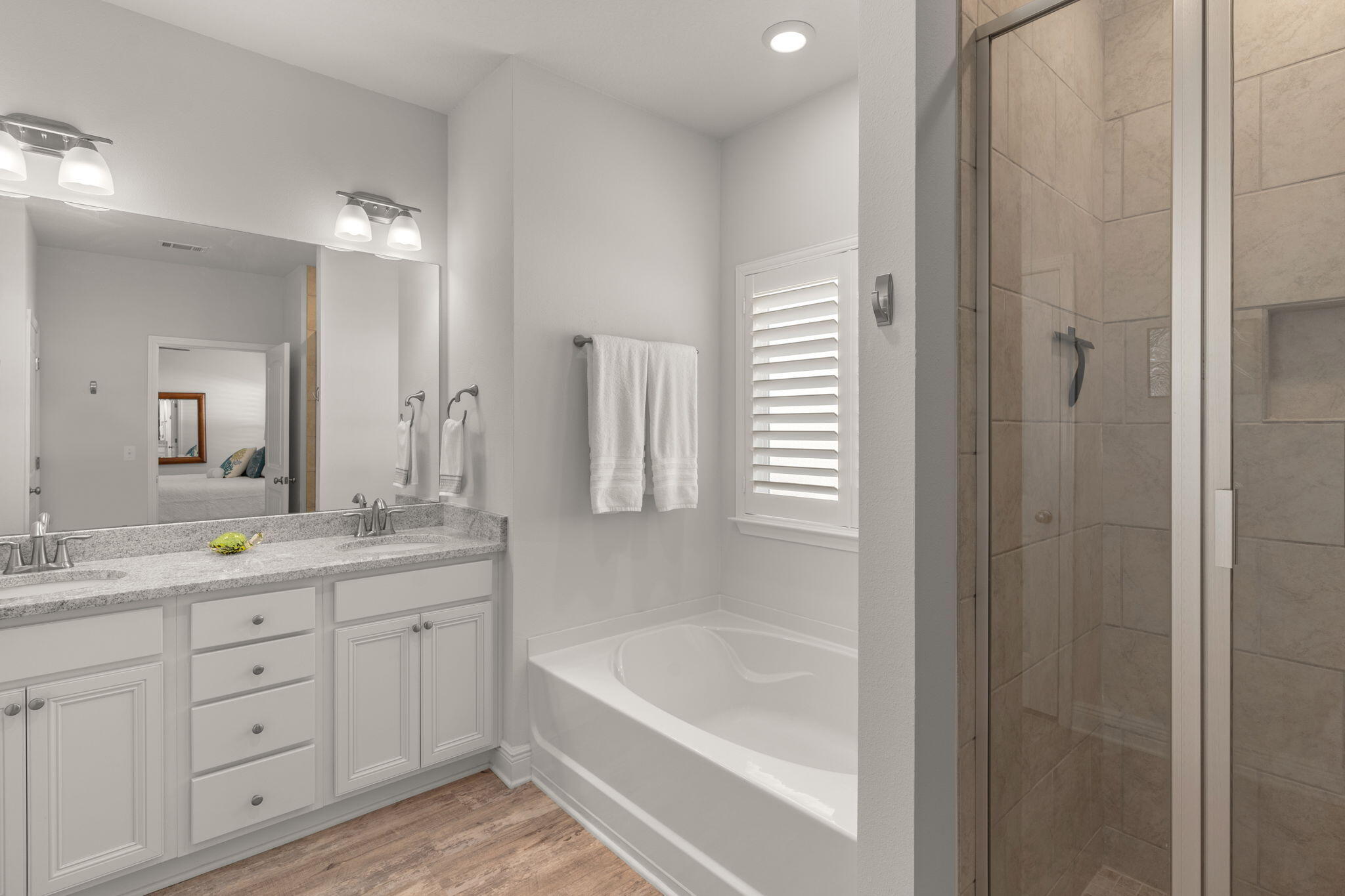 STONEGATE - Residential