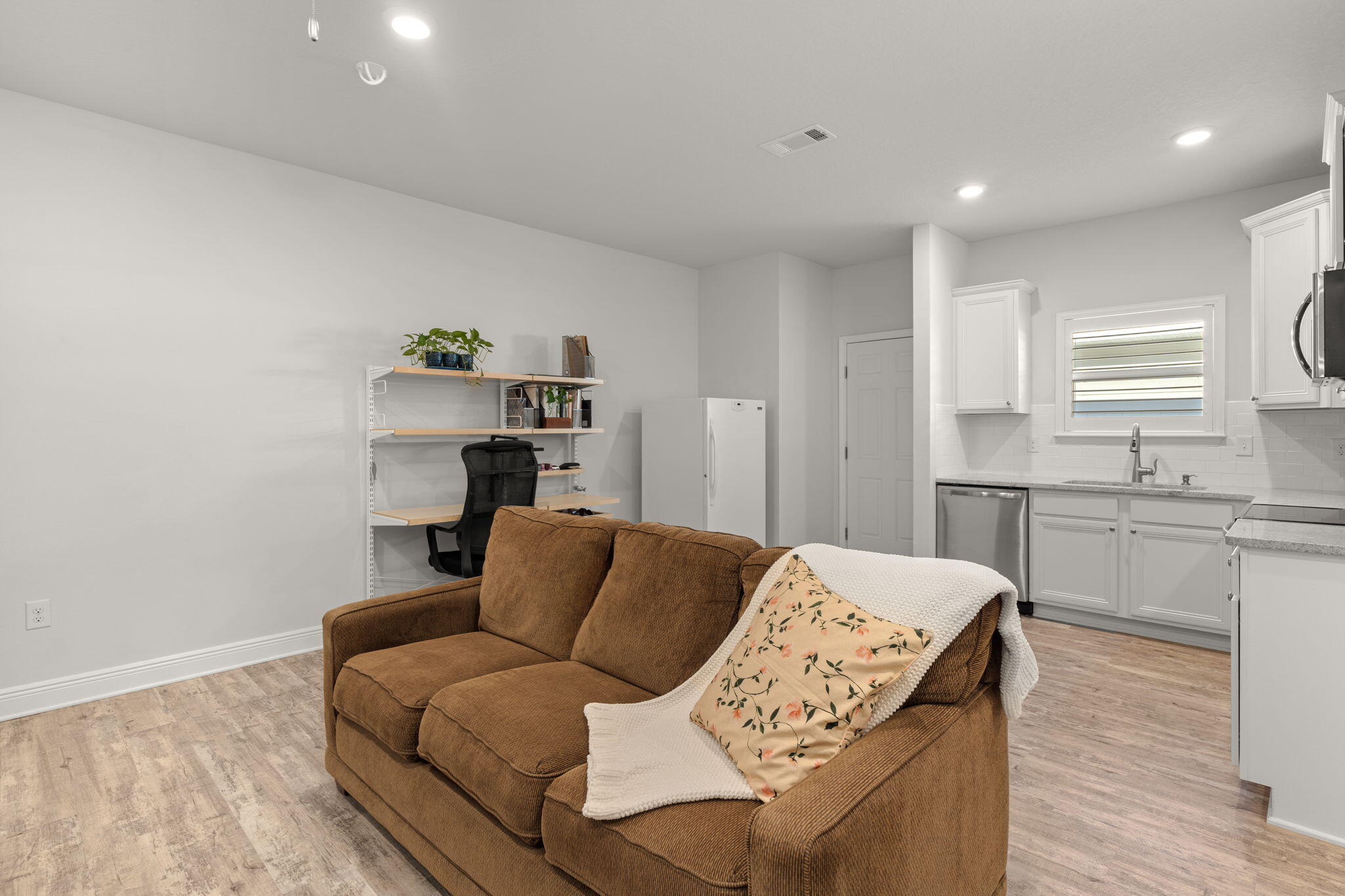 STONEGATE - Residential