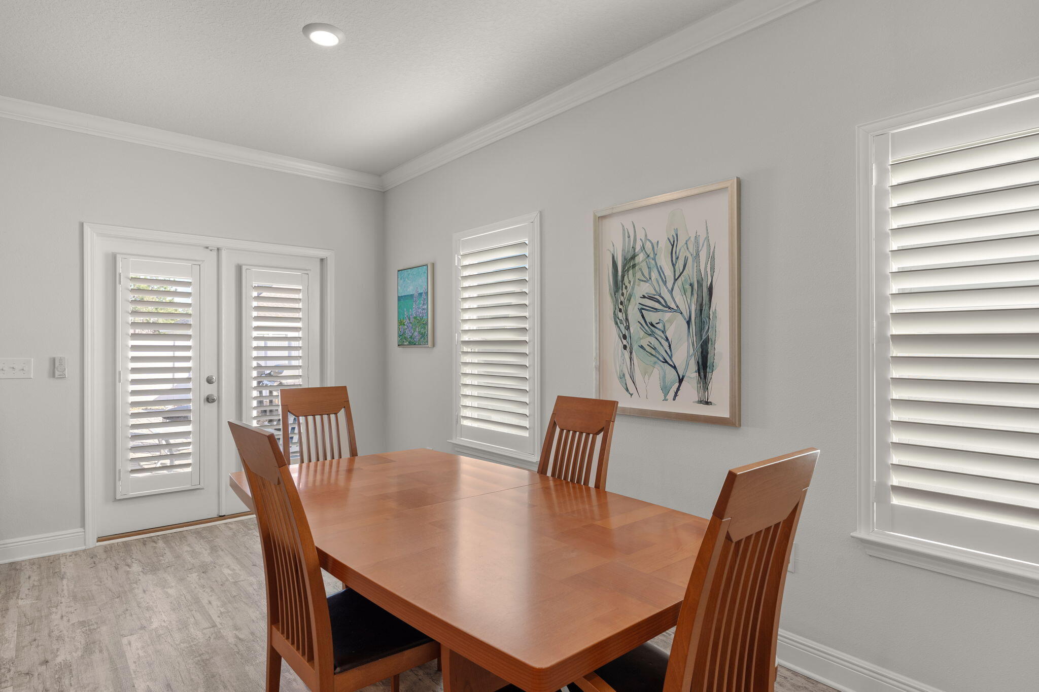 STONEGATE - Residential