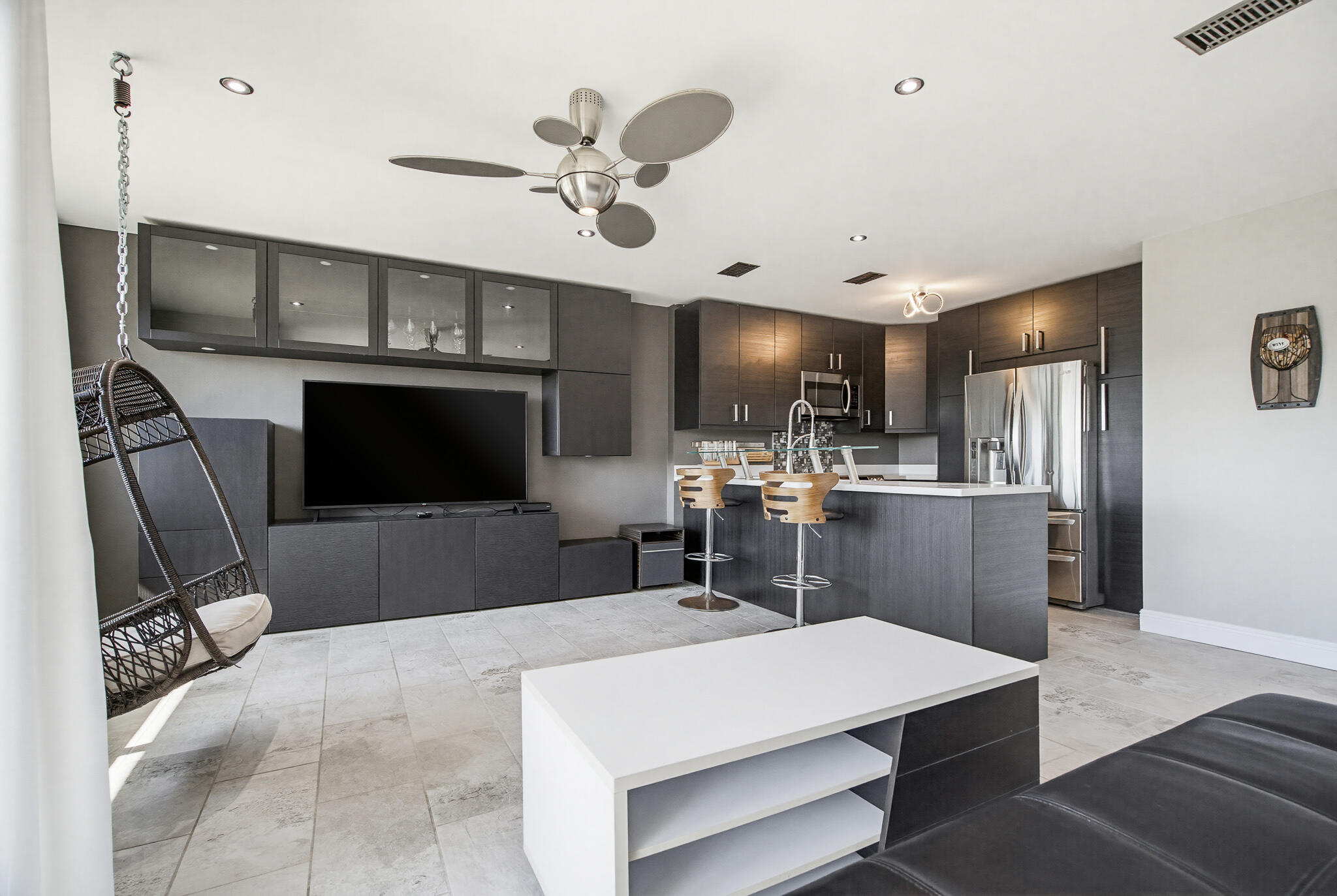 ISLAND HOME CONDO - Residential