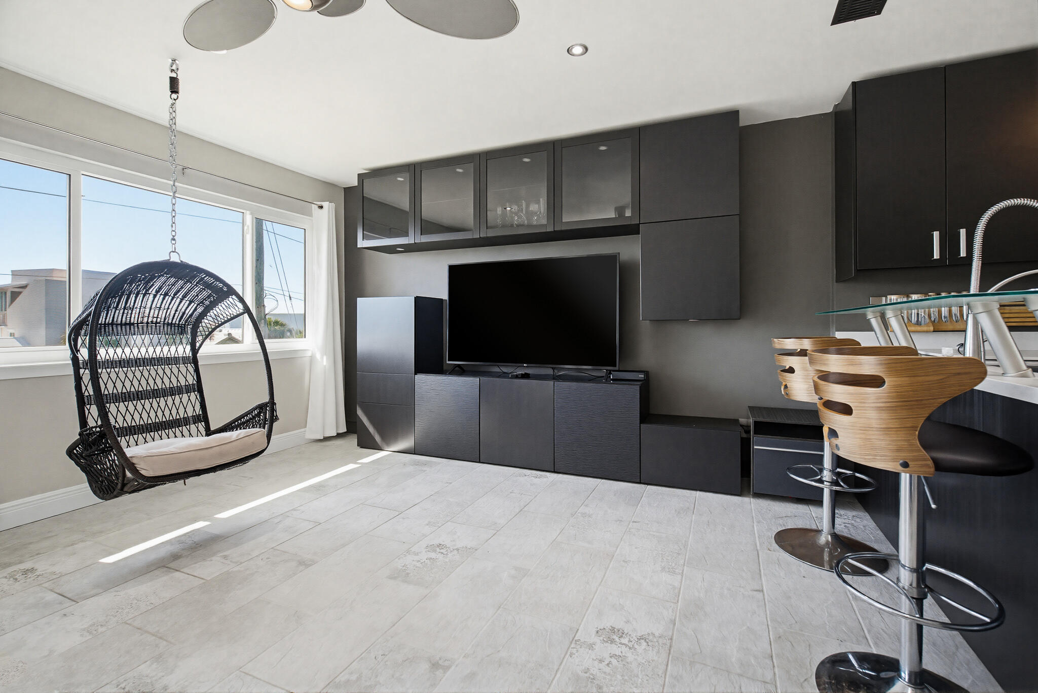 ISLAND HOME CONDO - Residential