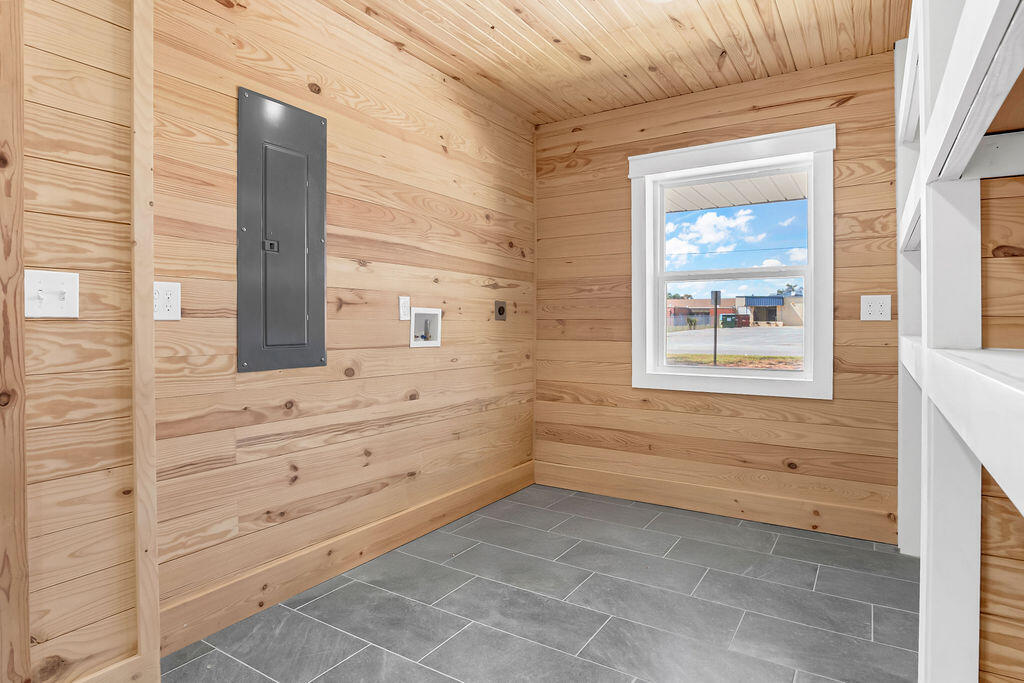 NORTHWOOD - Residential Lease