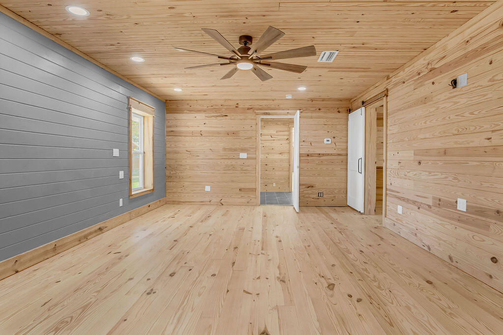 NORTHWOOD - Residential Lease