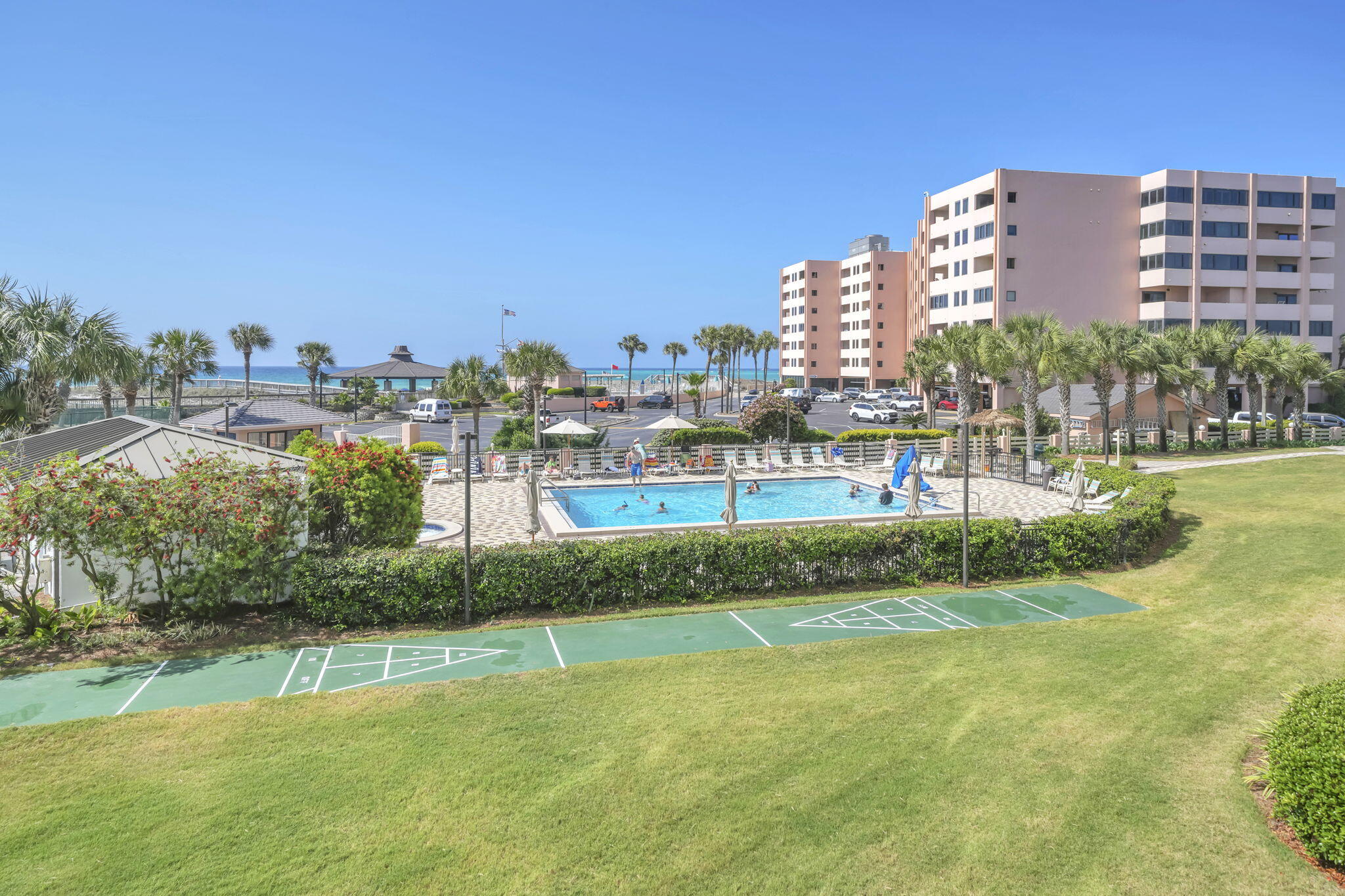 ISLANDER CONDO PH 2 - Residential