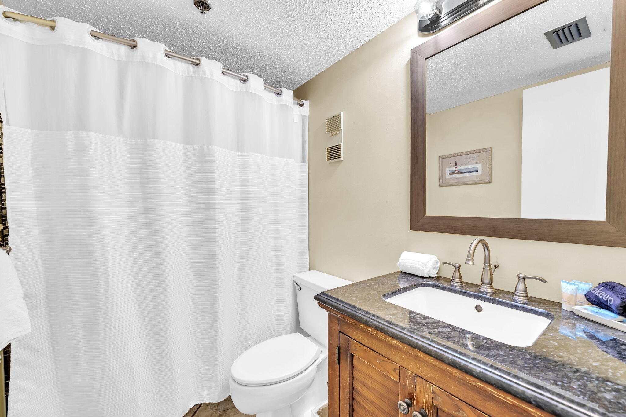 ISLANDER CONDO PH 2 - Residential