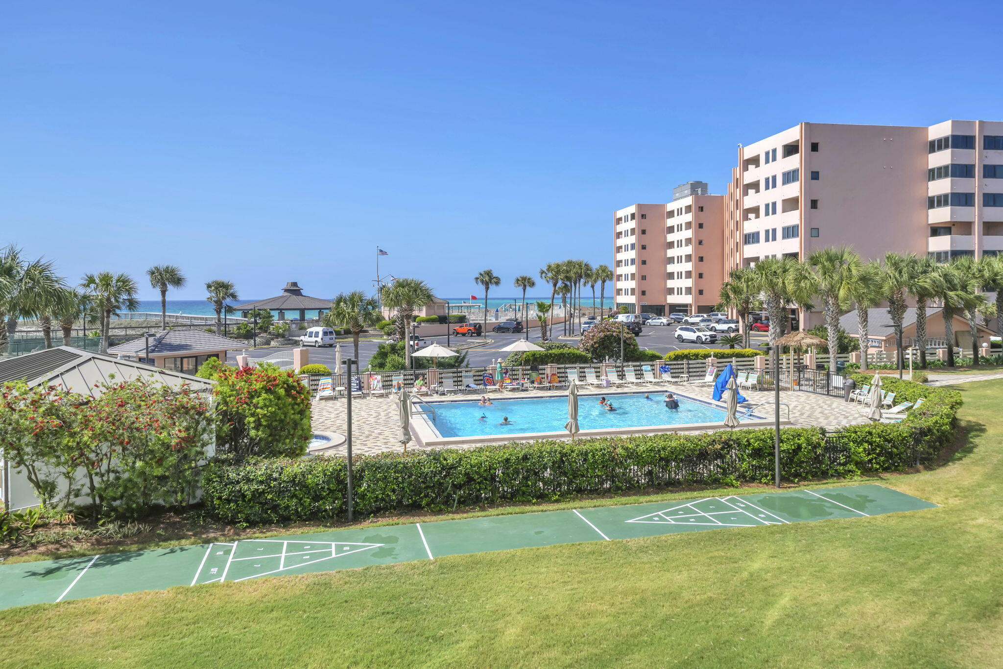 ISLANDER CONDO PH 2 - Residential