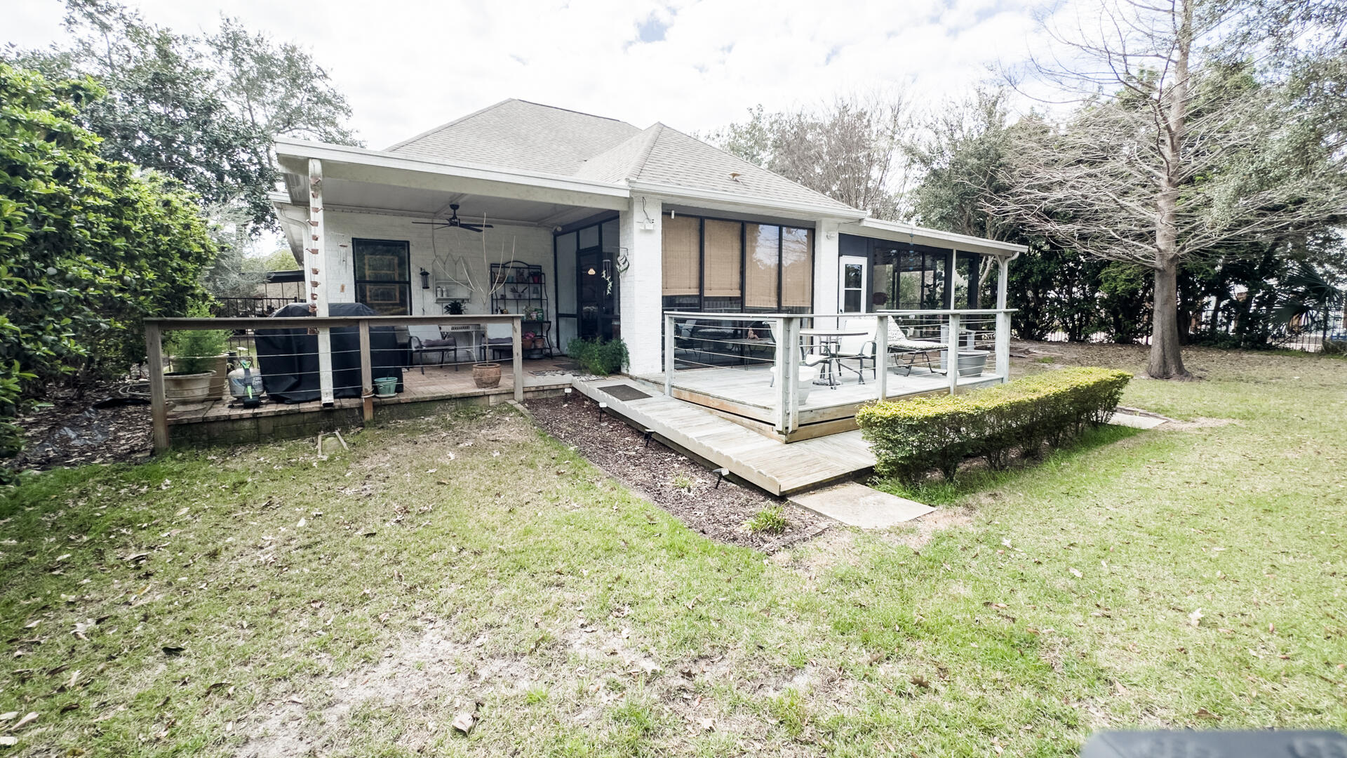 MUSSETT BAYOU ESTATES - Residential