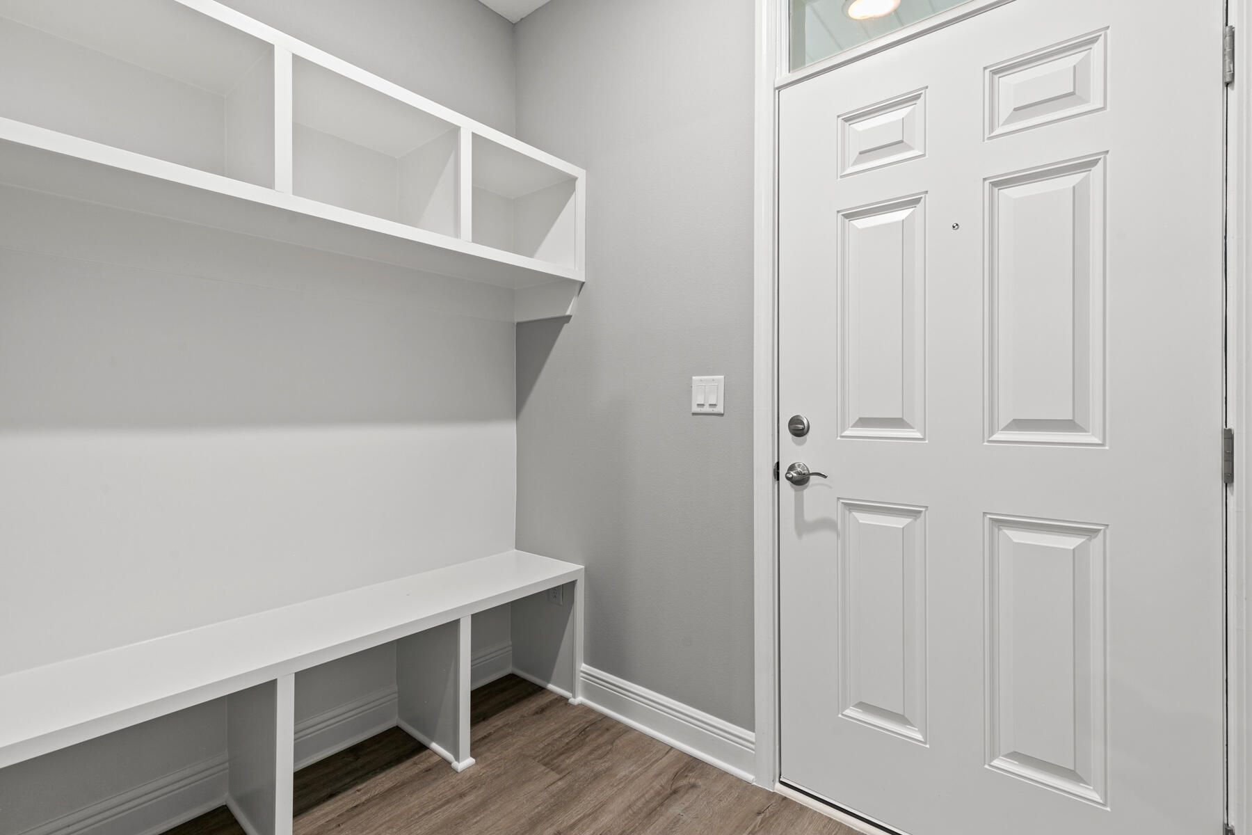 Vicki Leigh T/H - Residential