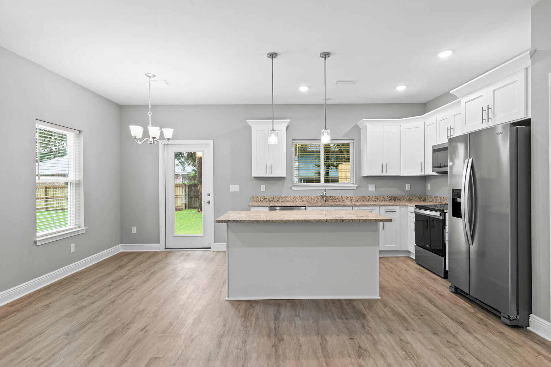 Vicki Leigh T/H - Residential