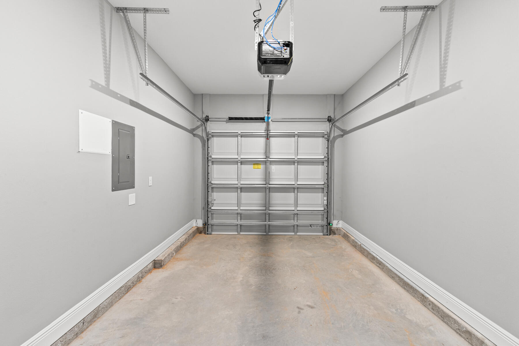 Vicki Leigh T/H - Residential